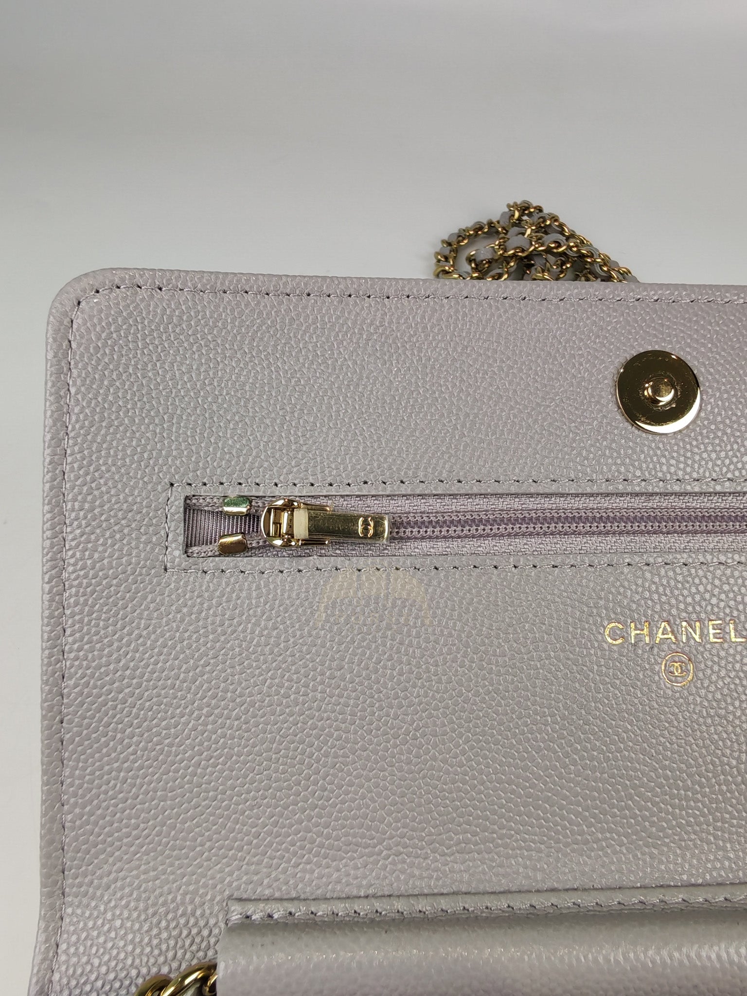 Classic Wallet On Chain in Light Gray Caviar Leather & Light Gold Hardware (Microchip) | Purse Maison Luxury Bags Shop