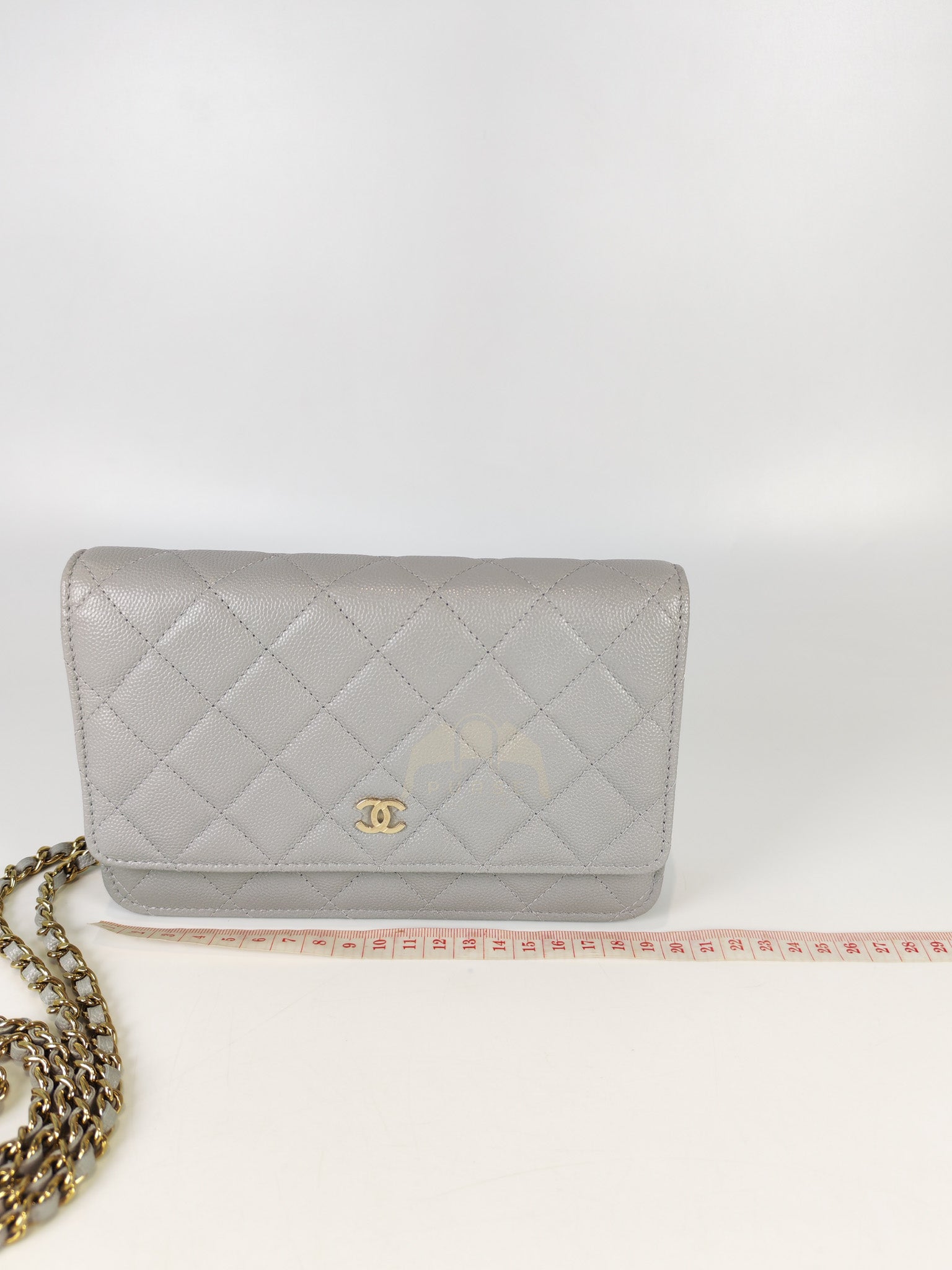 Classic Wallet On Chain in Light Gray Caviar Leather & Light Gold Hardware (Microchip) | Purse Maison Luxury Bags Shop