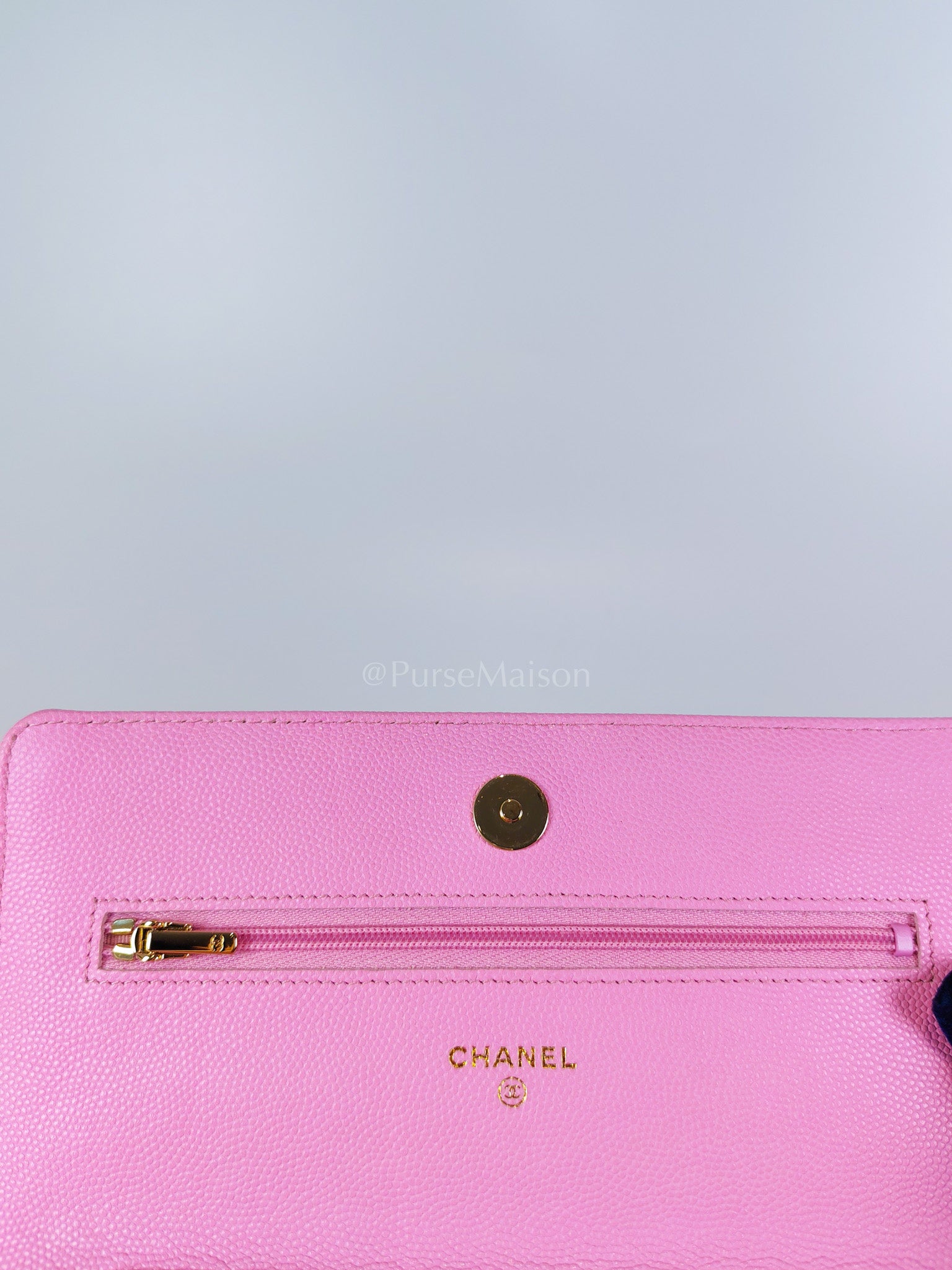 Classic Wallet On Chain in Pink Caviar Leather Gold Hardware (Microchip) | Purse Maison Luxury Bags Shop