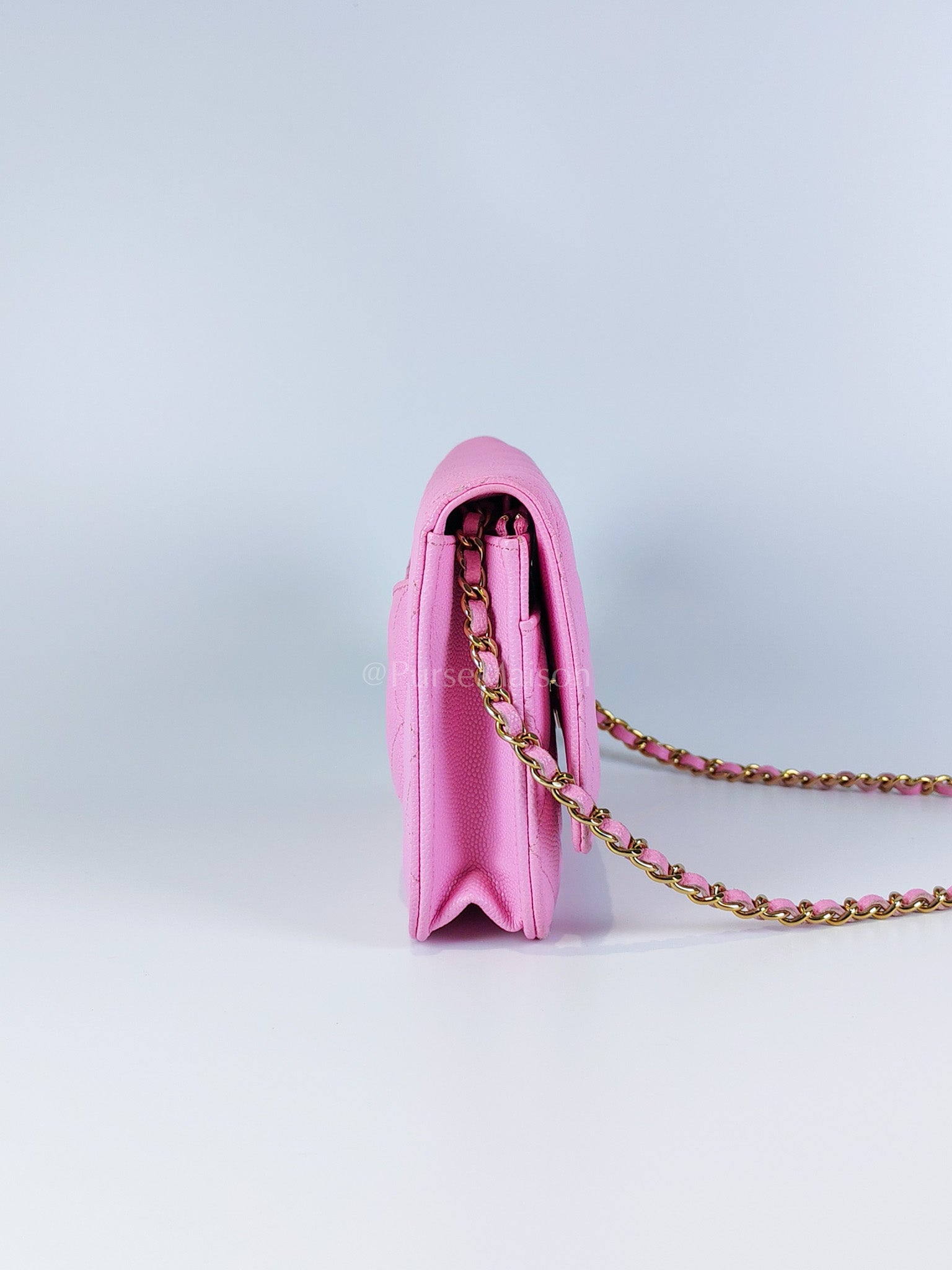 Classic Wallet On Chain in Pink Caviar Leather Gold Hardware (Microchip) | Purse Maison Luxury Bags Shop