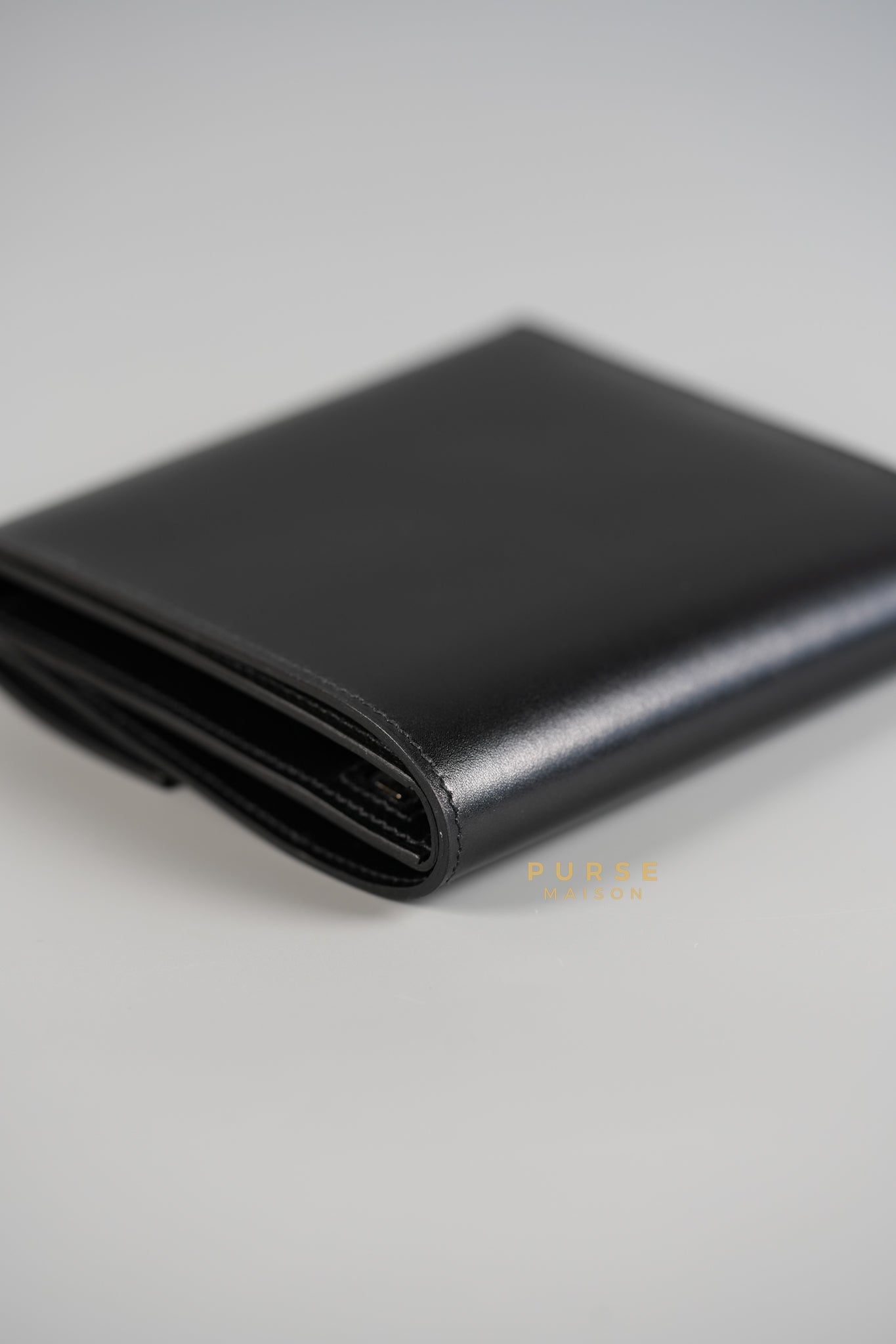 Clic 12 Portefeuille in Noir Veau Box Calf and Palladium Hardware Stamp C | Purse Maison Luxury Bags Shop