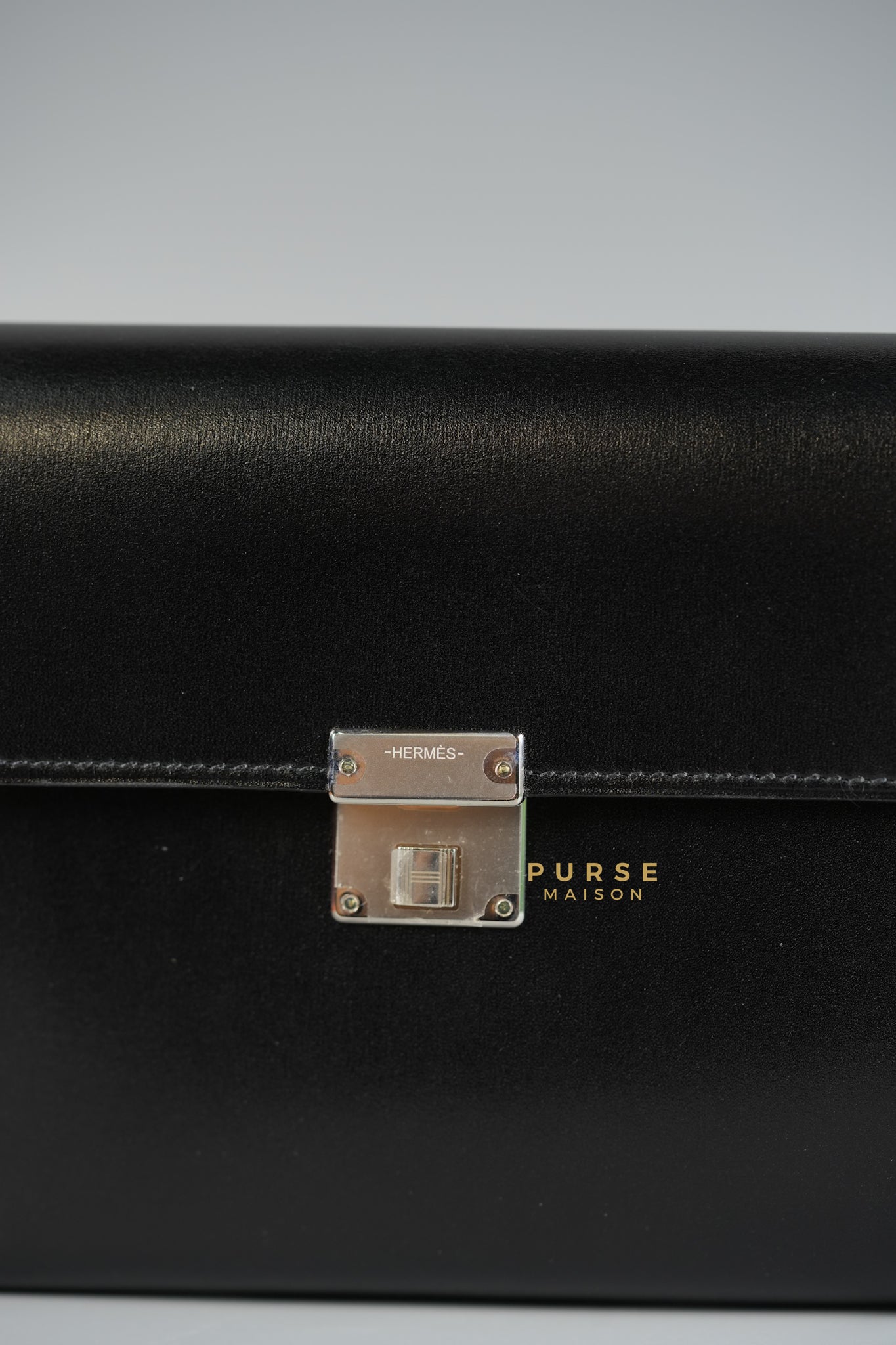 Clic 12 Portefeuille in Noir Veau Box Calf and Palladium Hardware Stamp C | Purse Maison Luxury Bags Shop