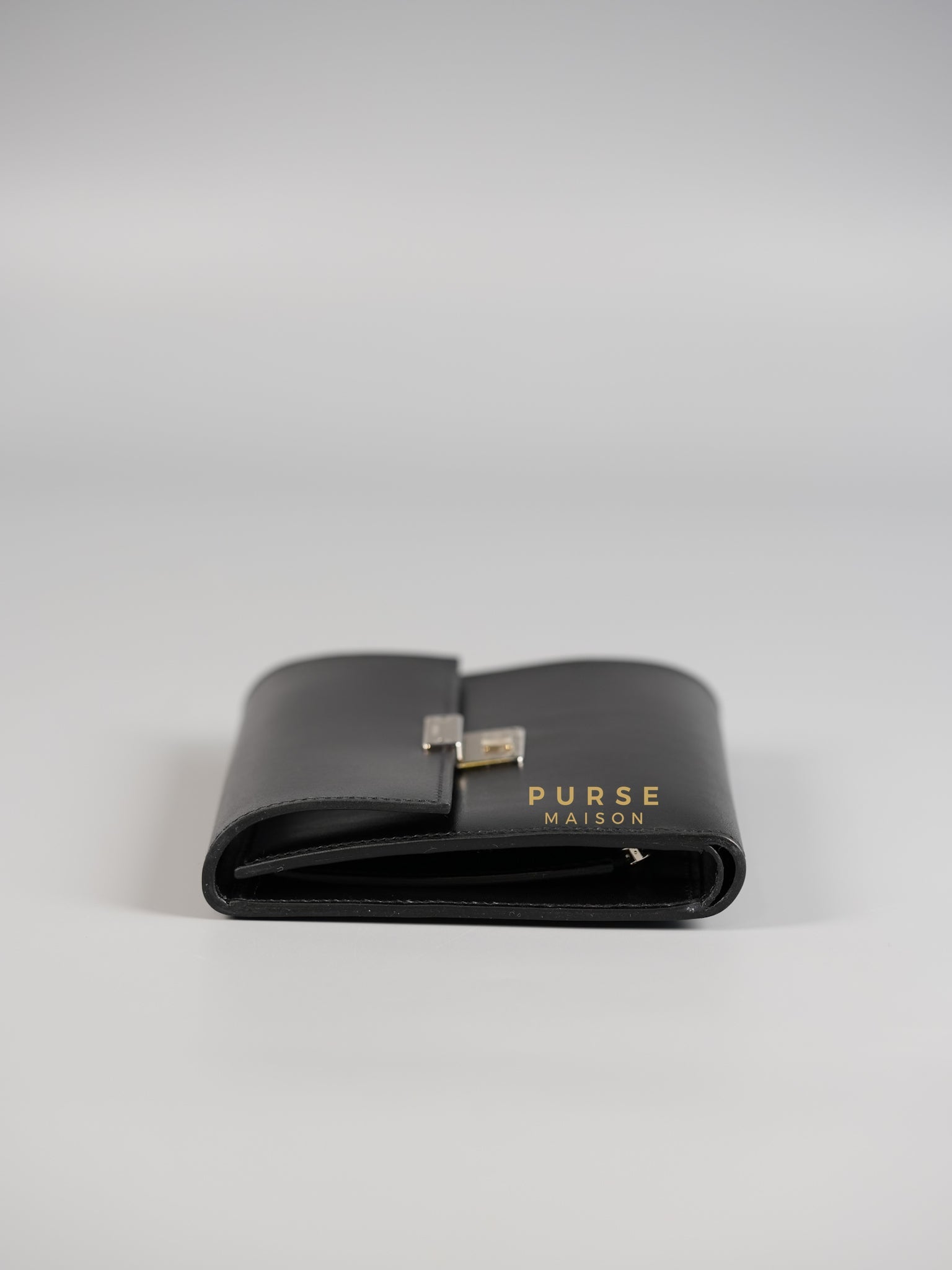Clic 12 Portefeuille in Noir Veau Box Calf and Palladium Hardware Stamp C | Purse Maison Luxury Bags Shop