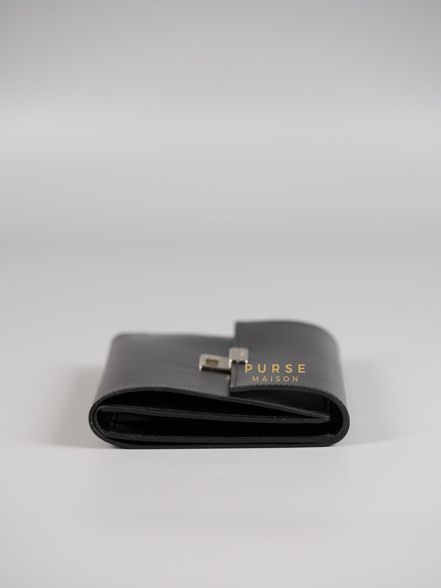Clic 12 Portefeuille in Noir Veau Box Calf and Palladium Hardware Stamp C | Purse Maison Luxury Bags Shop