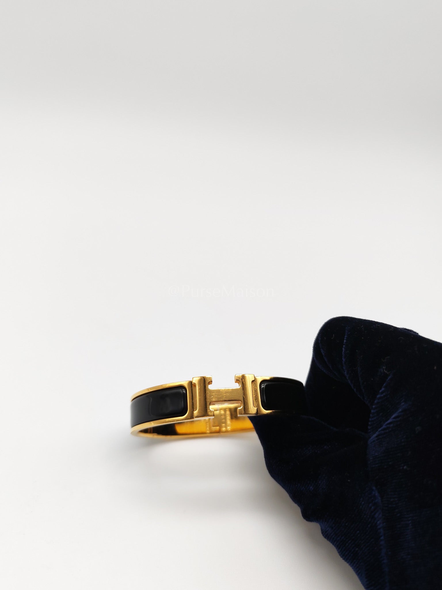 Clic H PM in Black Enamel Gold Hardware Bangle | Purse Maison Luxury Bags Shop