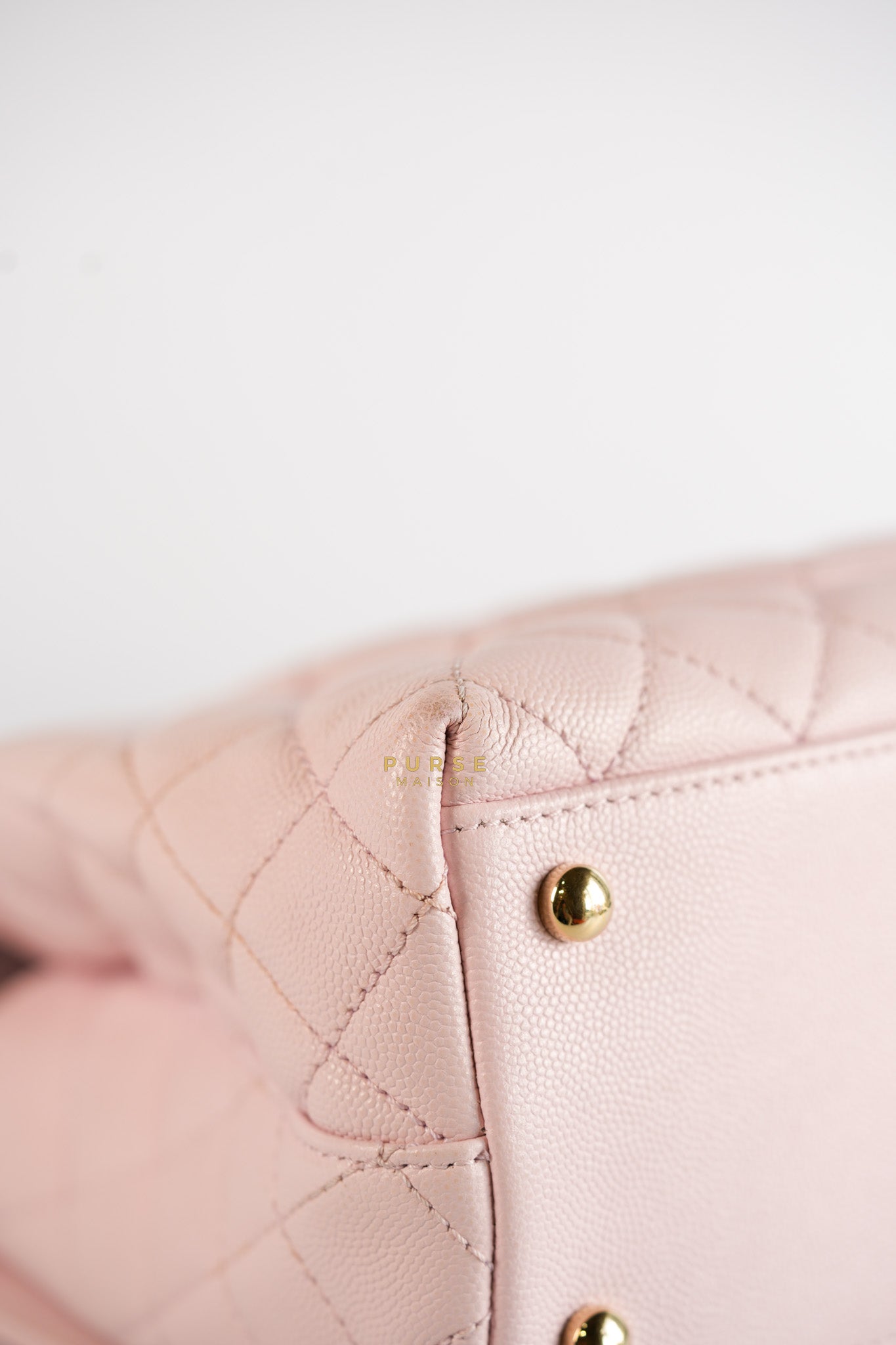 Coco Handle Medium Pink Caviar Leather (Microchip) | Purse Maison Luxury Bags Shop