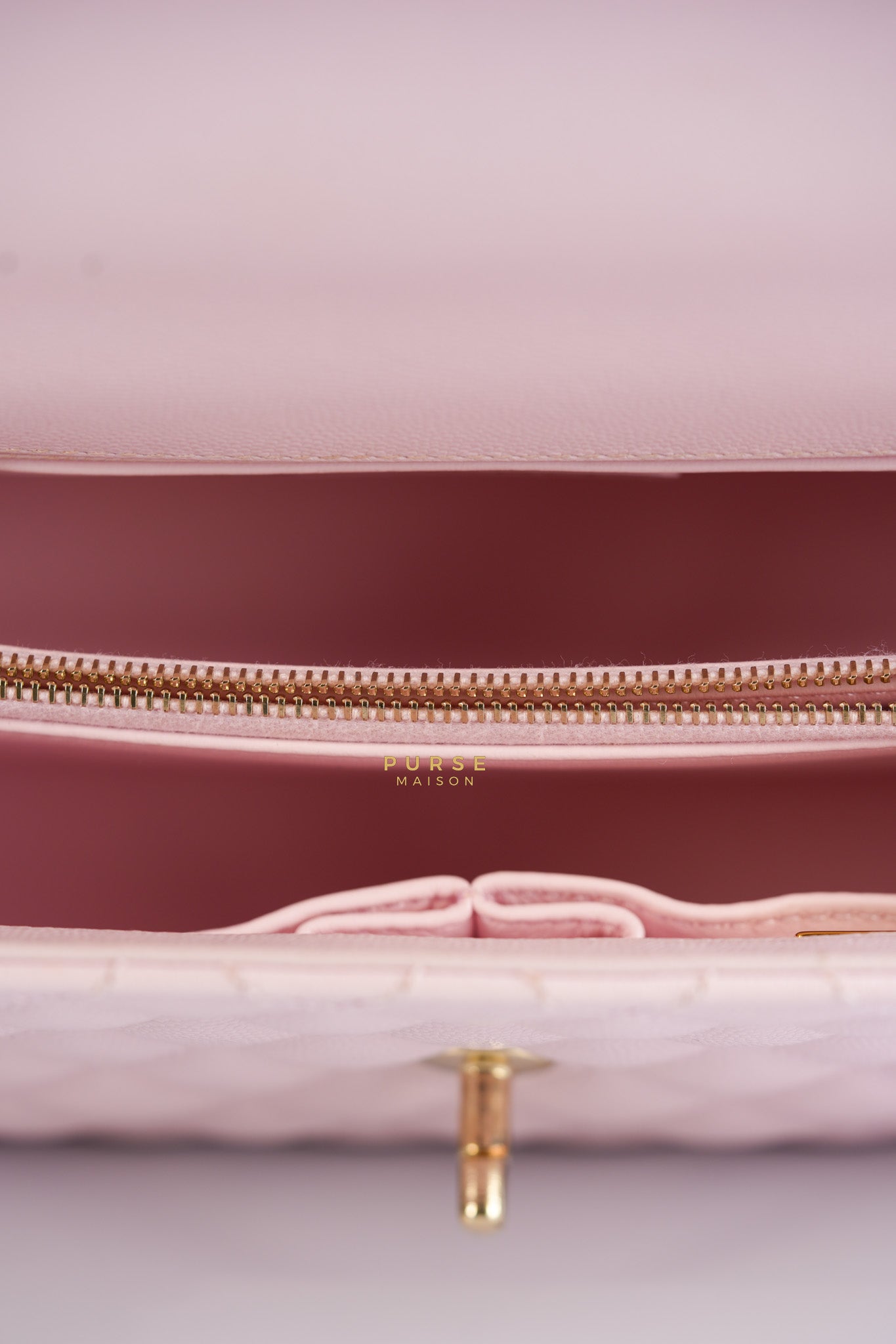 Coco Handle Medium Pink Caviar Leather (Microchip) | Purse Maison Luxury Bags Shop