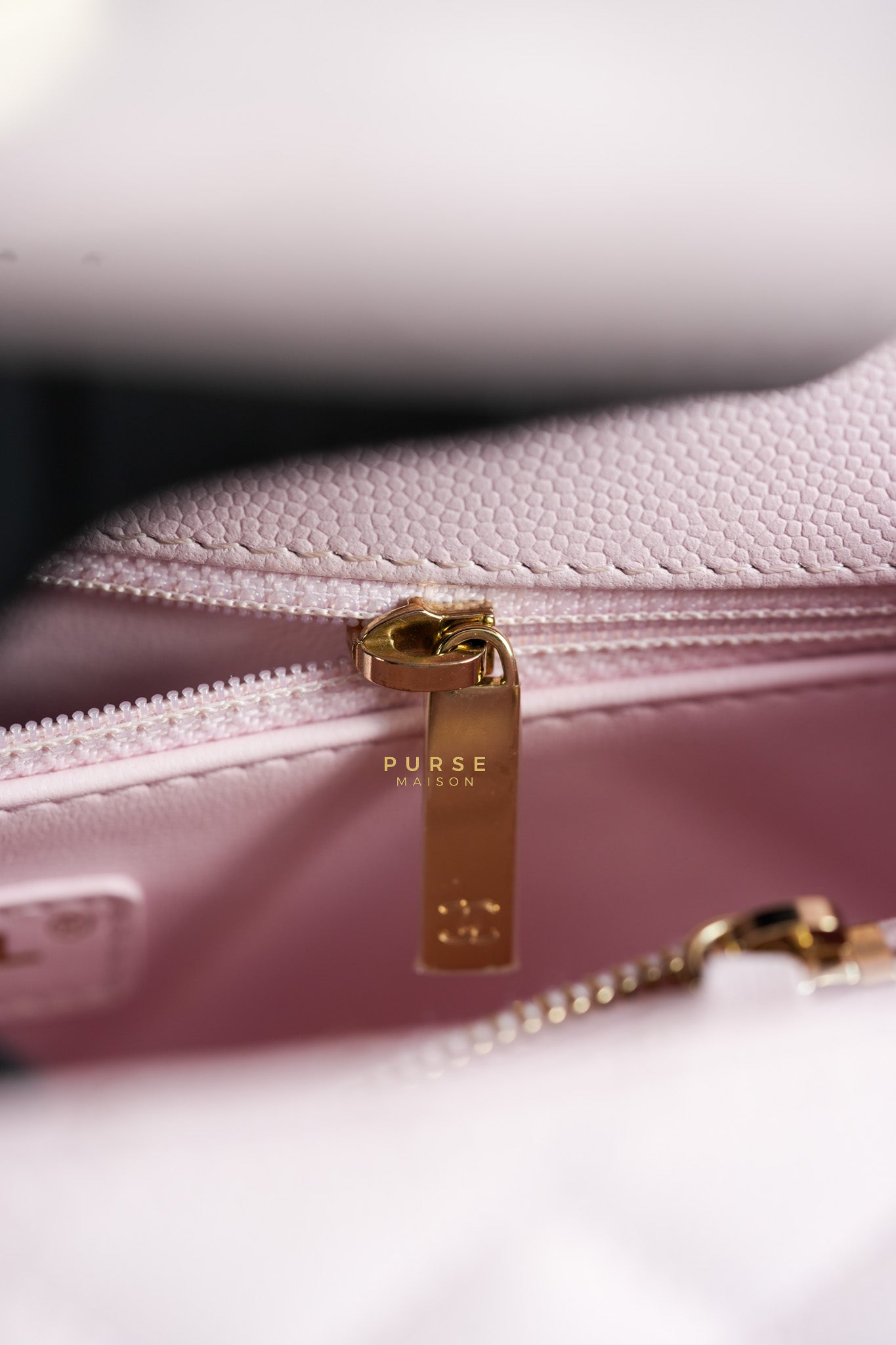 Coco Handle Medium Pink Caviar Leather (Microchip) | Purse Maison Luxury Bags Shop