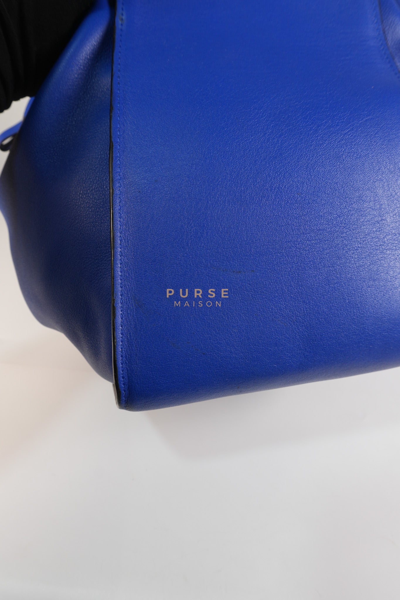 Compact Hammock Bag Large in Blue Calfskin Leather Gold Hardware | Purse Maison Luxury Bags Shop