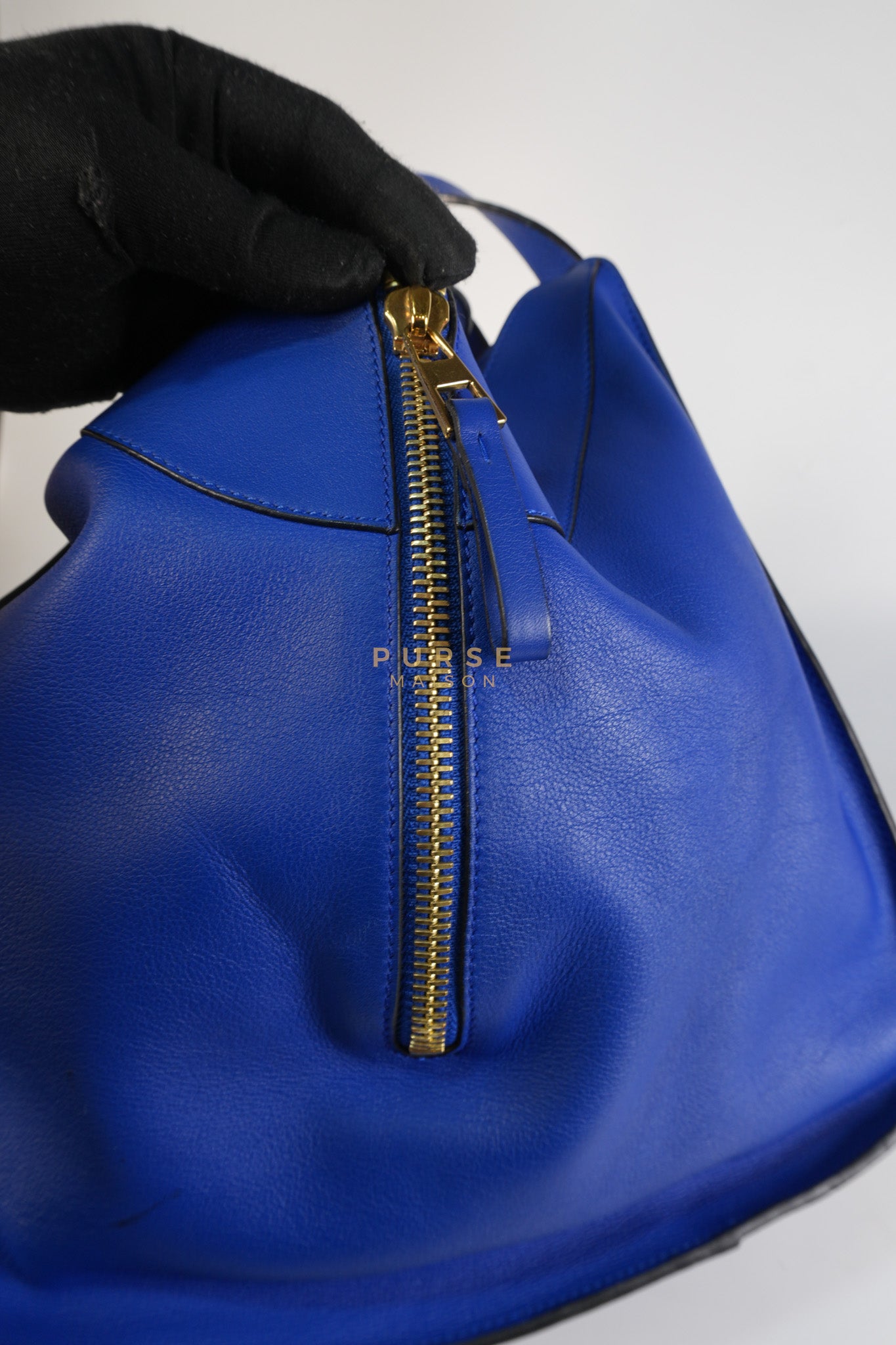 Compact Hammock Bag Large in Blue Calfskin Leather Gold Hardware | Purse Maison Luxury Bags Shop
