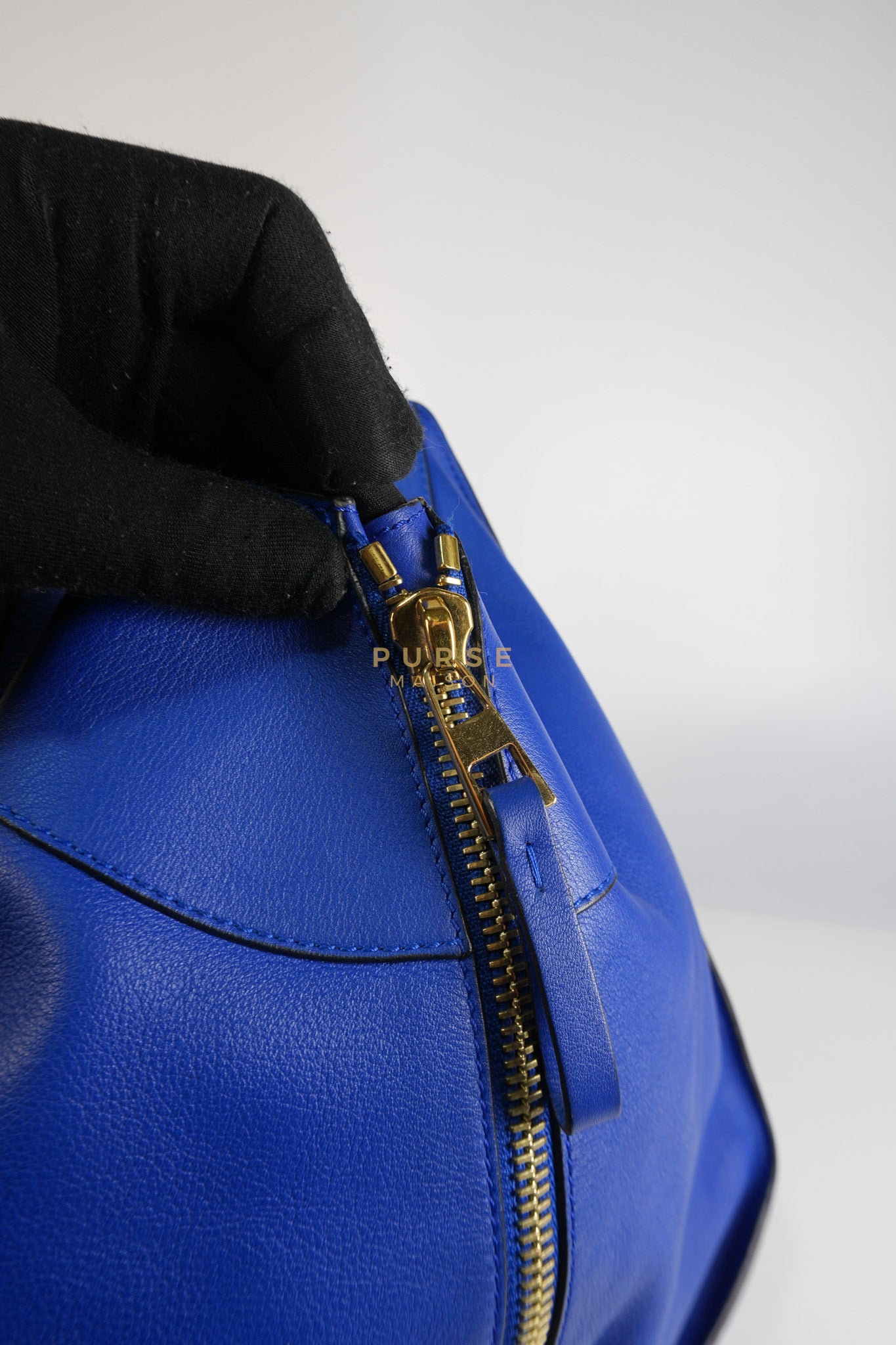 Compact Hammock Bag Large in Blue Calfskin Leather Gold Hardware | Purse Maison Luxury Bags Shop