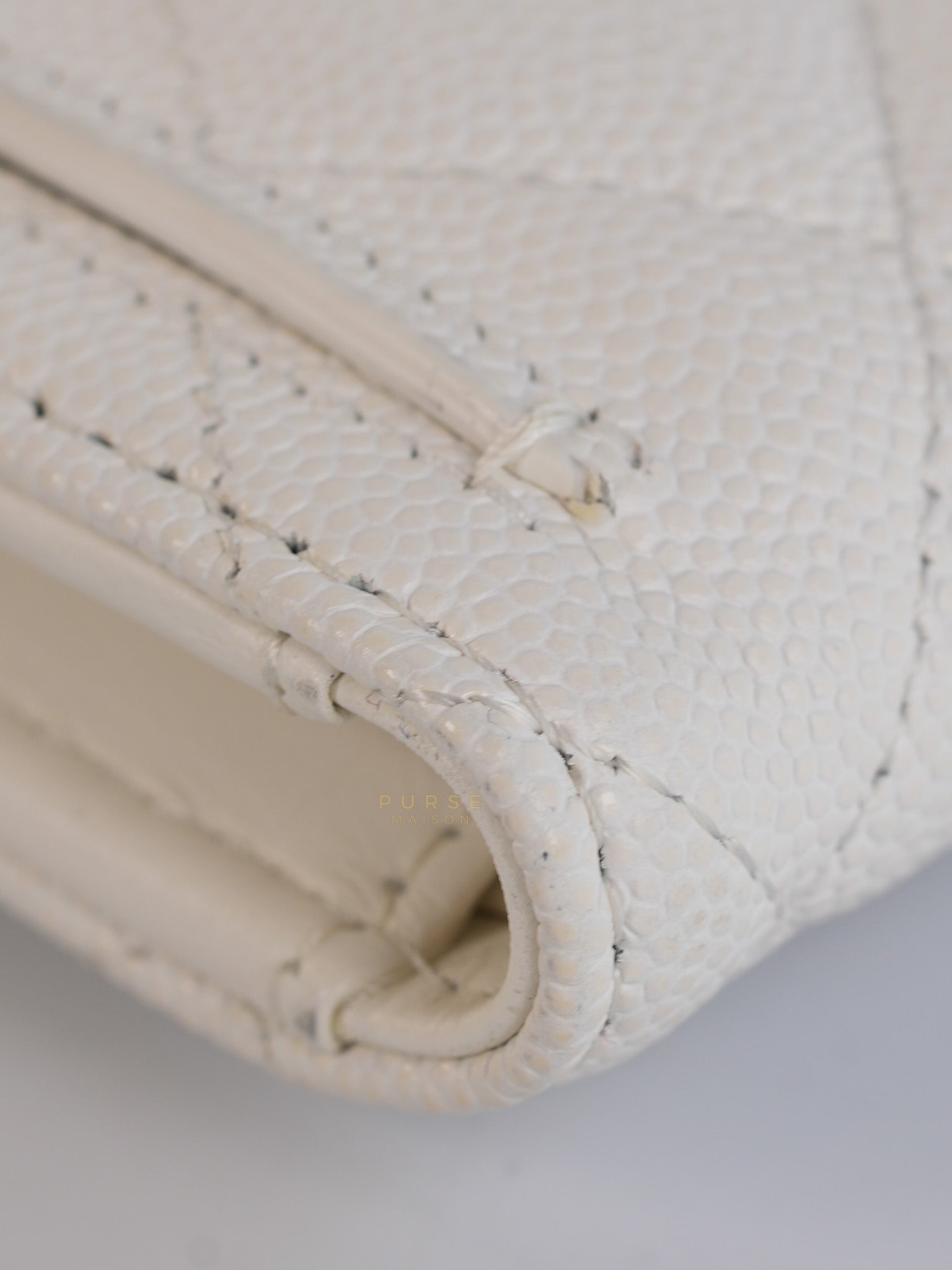Compact Wallet in White Caviar Leather(Microchip) | Purse Maison Luxury Bags Shop