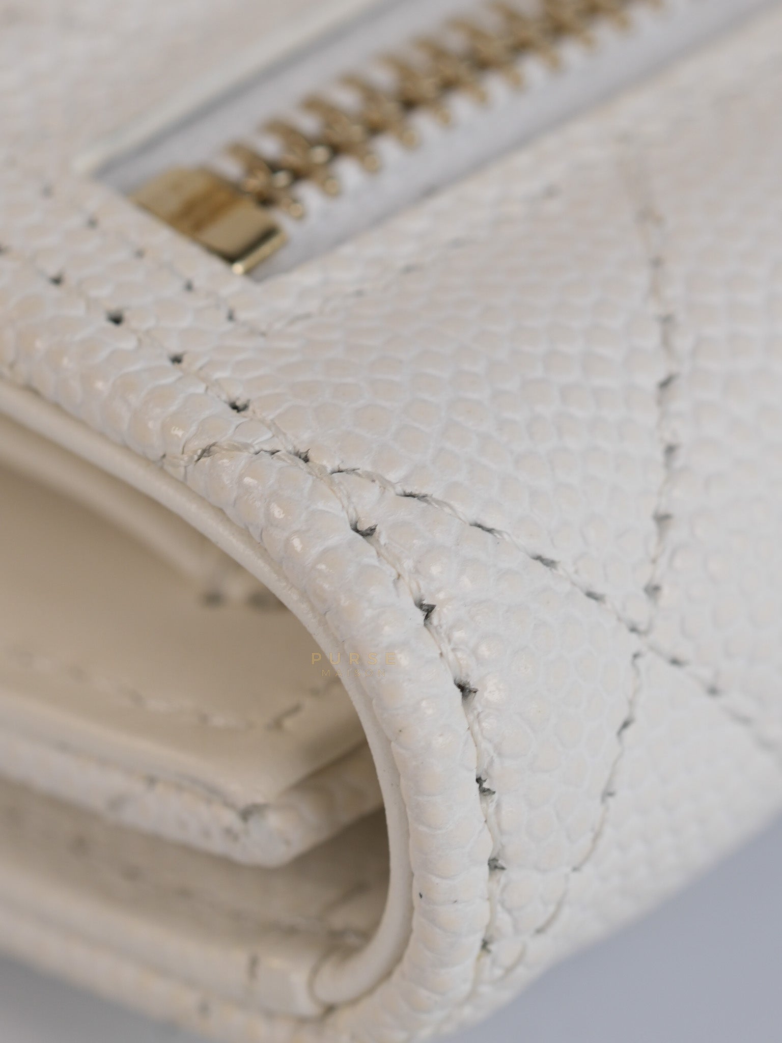 Compact Wallet in White Caviar Leather(Microchip) | Purse Maison Luxury Bags Shop