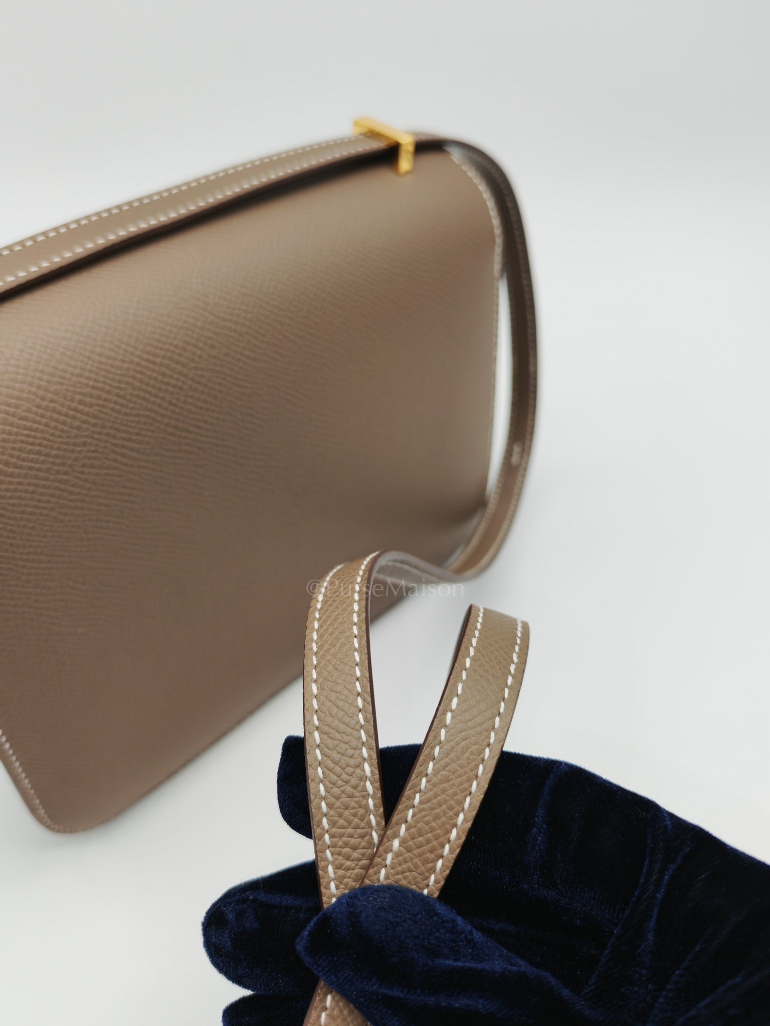 Constance 18 in Etoupe Epsom Leather and Gold Hardware Stamp K(2025) | Purse Maison Luxury Bags Shop