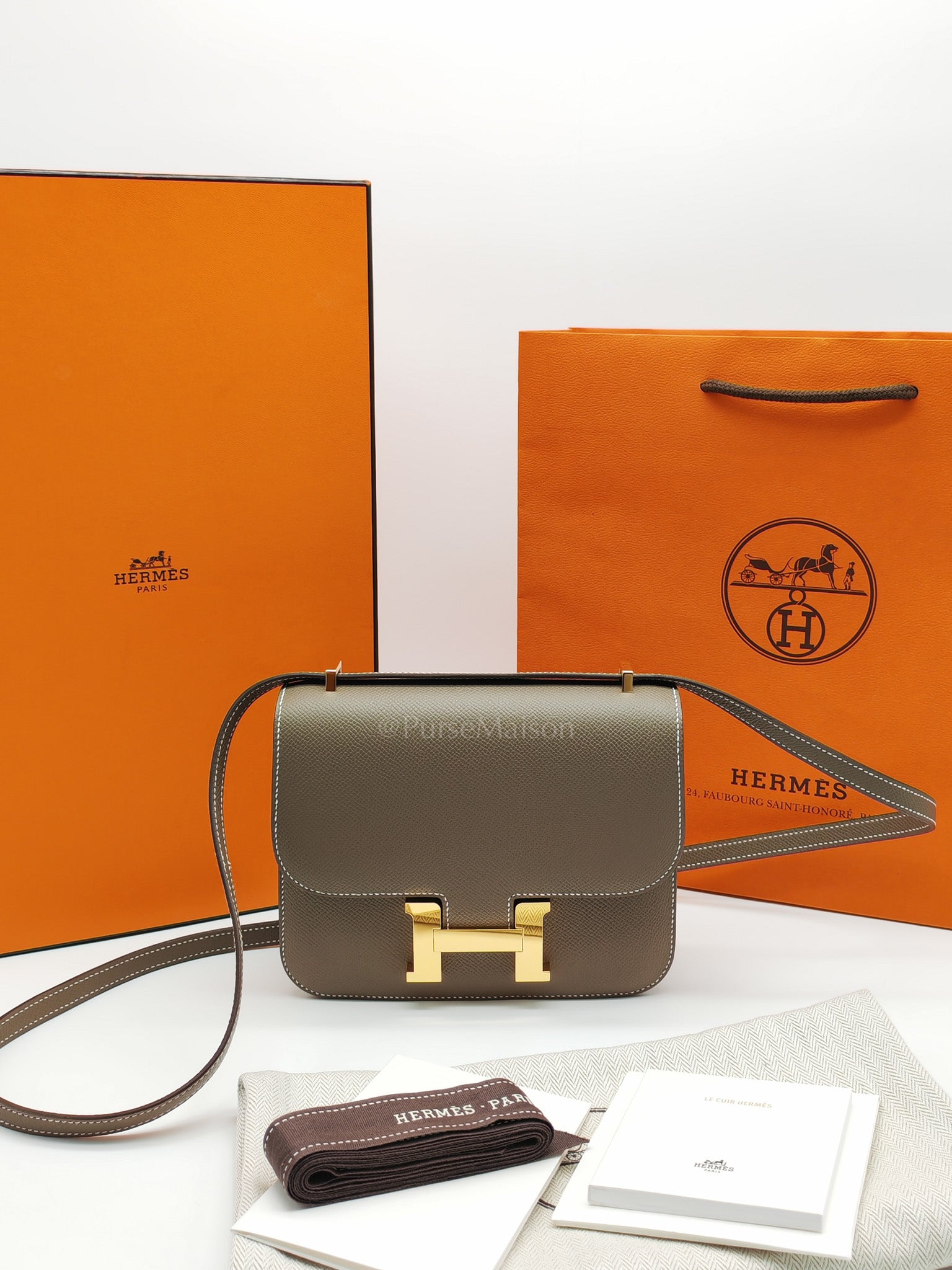 Constance 18 in Etoupe Epsom Leather and Gold Hardware Stamp K(2025) | Purse Maison Luxury Bags Shop