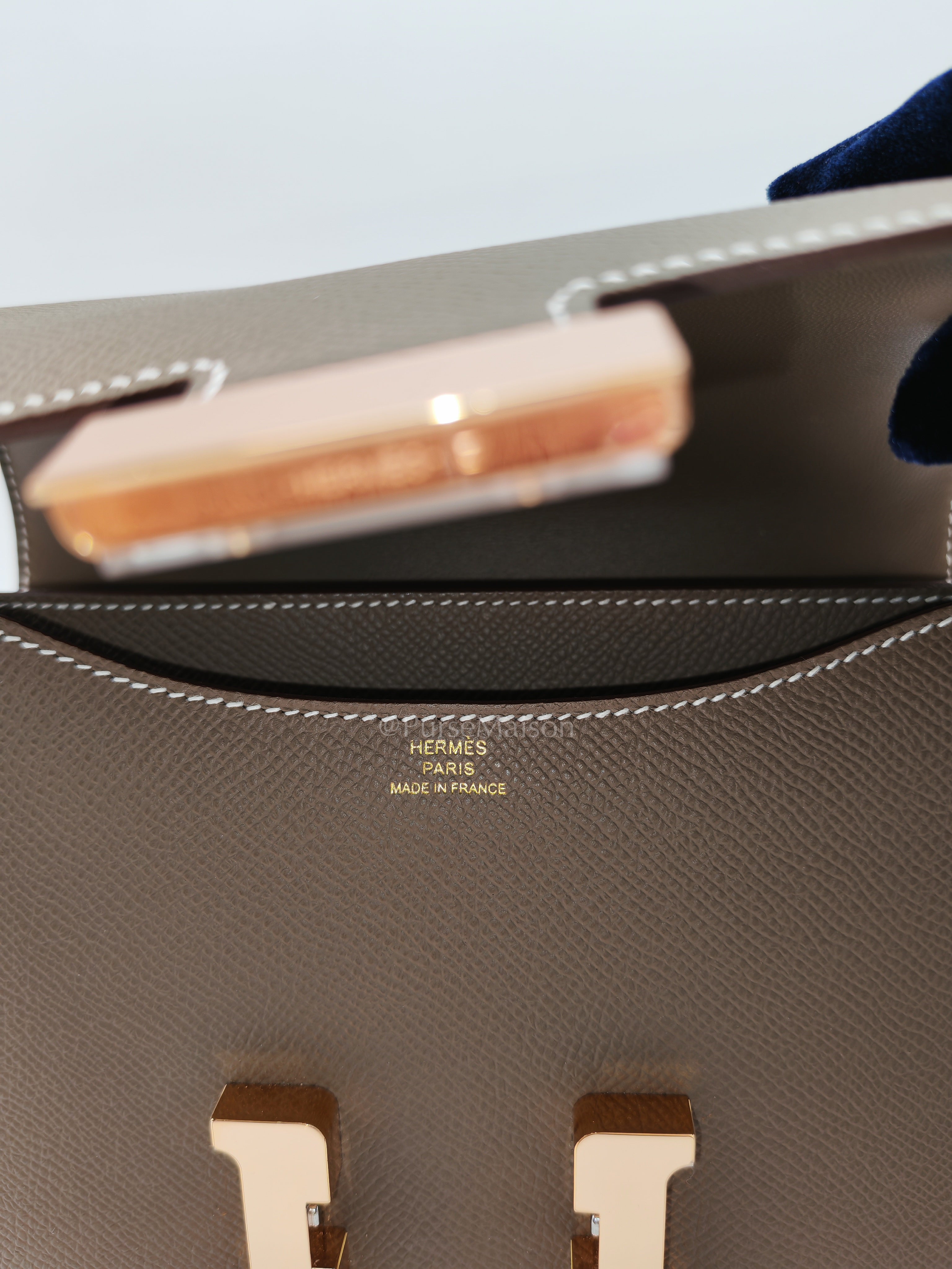 Constance 18 in Etoupe Epsom Leather and Rose Gold Hardware Stamp B (2023) | Purse Maison Luxury Bags Shop
