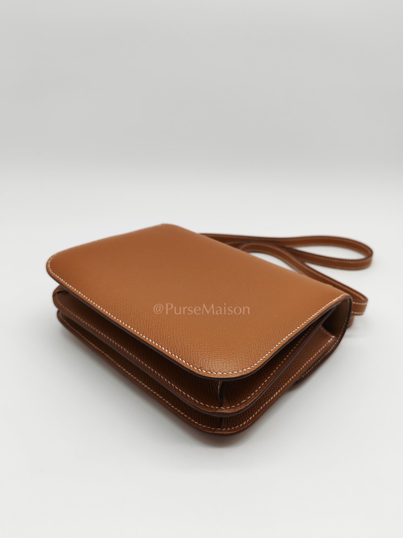 Constance 18 in Gold Epsom Leather & Gold Hardware Stamp U(2022) | Purse Maison Luxury Bags Shop