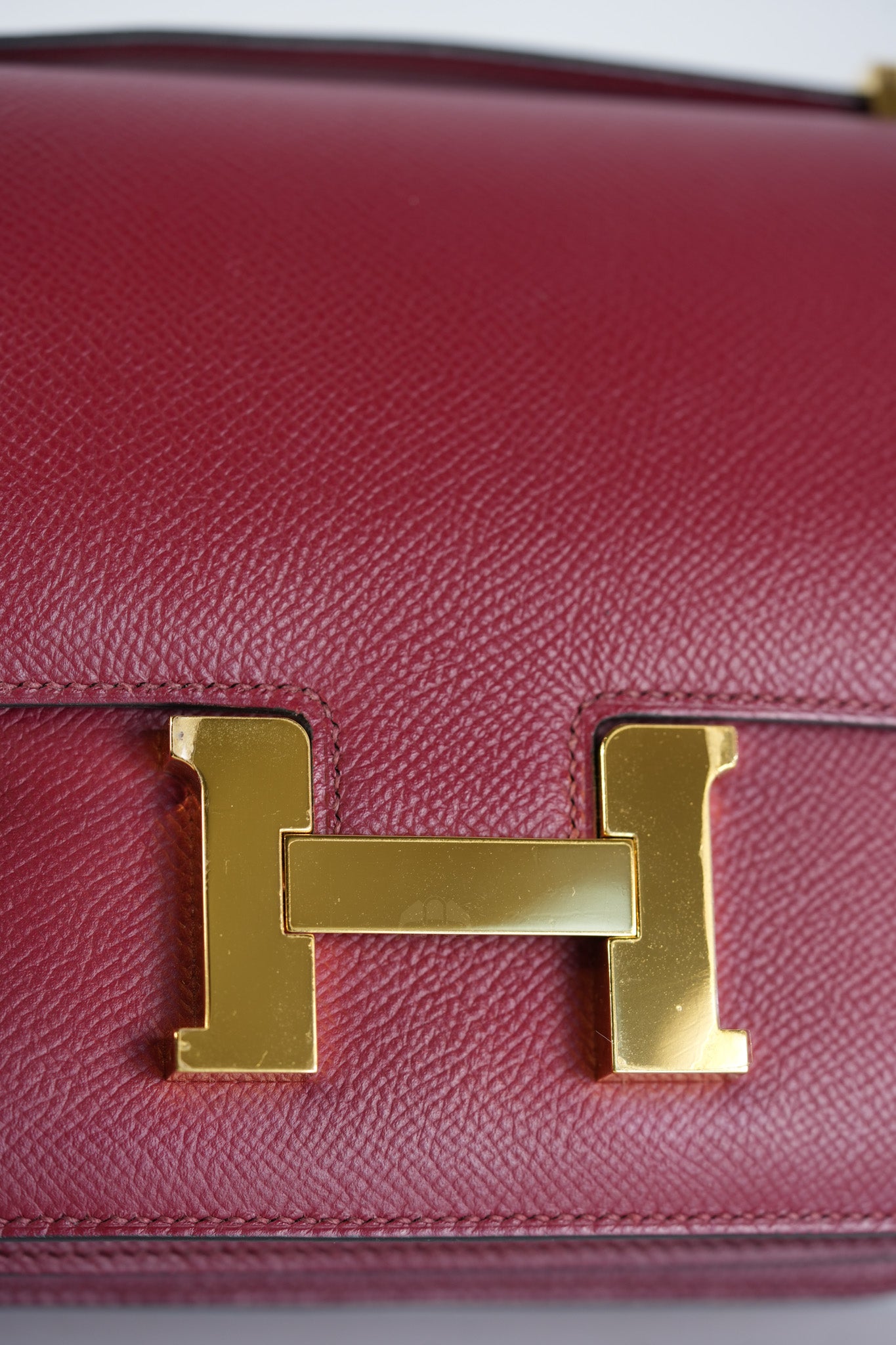 Constance 18 in Rouge Grenat Epsom Leather and Gold Hardware Stamp U (2022) | Purse Maison Luxury Bags Shop