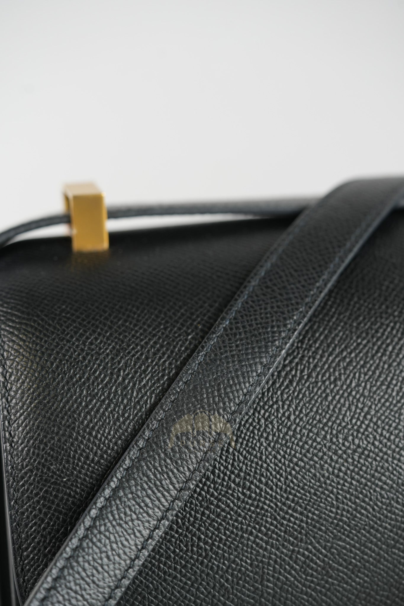 Constance 24 in Black Epsom Leather & Gold Hardware Stamp Z (2021) | Purse Maison Luxury Bags Shop