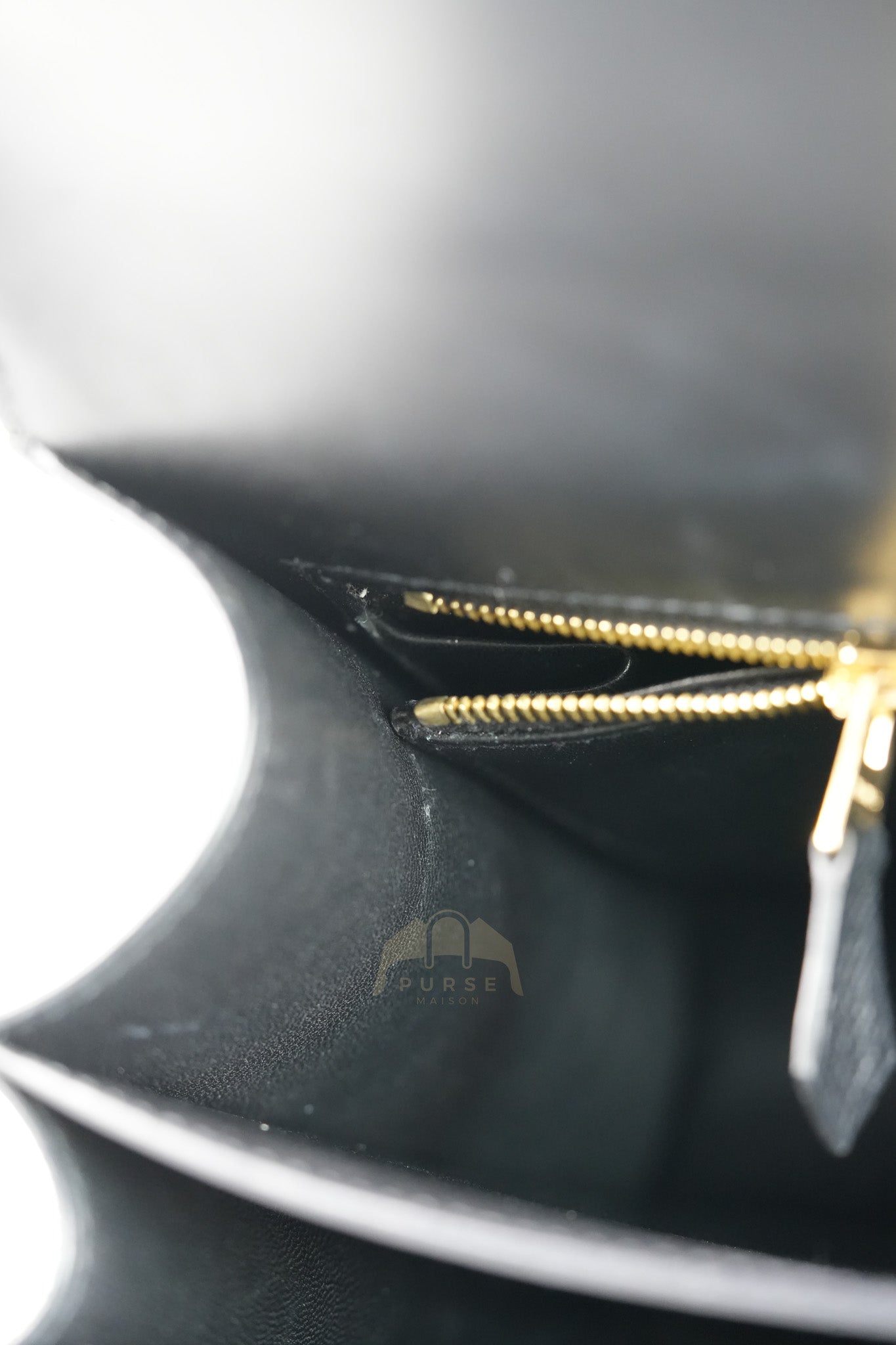 Constance 24 in Black Epsom Leather & Gold Hardware Stamp Z (2021) | Purse Maison Luxury Bags Shop