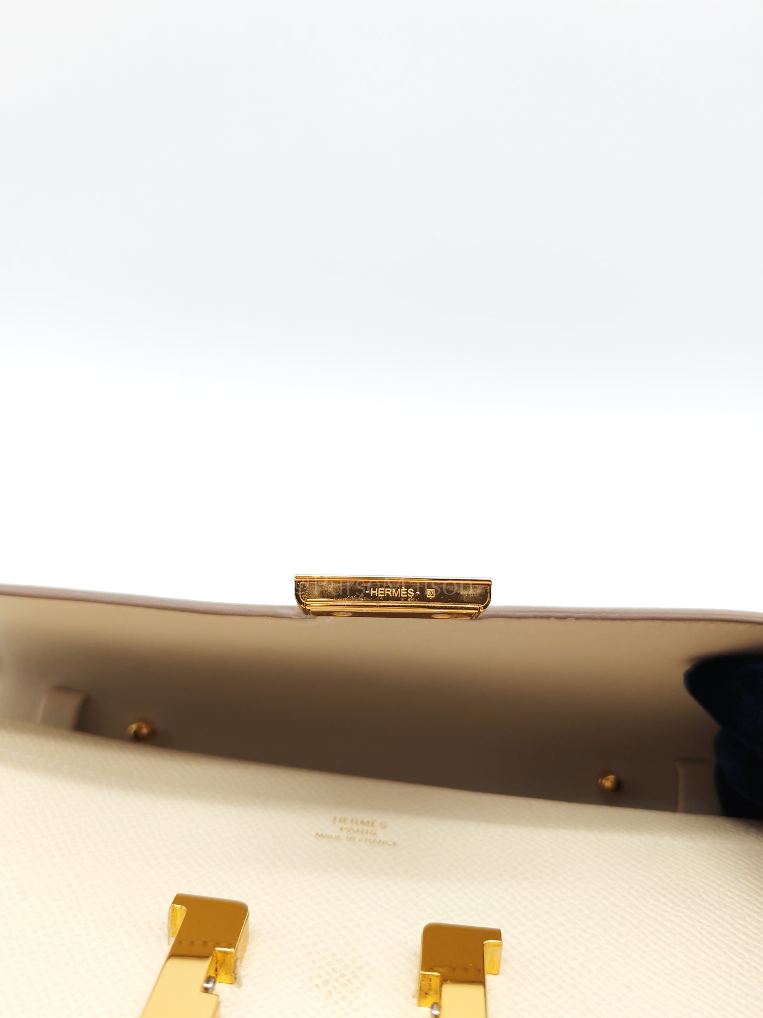 Constance To Go in Crai Epsom Leather and Gold Hardware Stamp U (2022) | Purse Maison Luxury Bags Shop