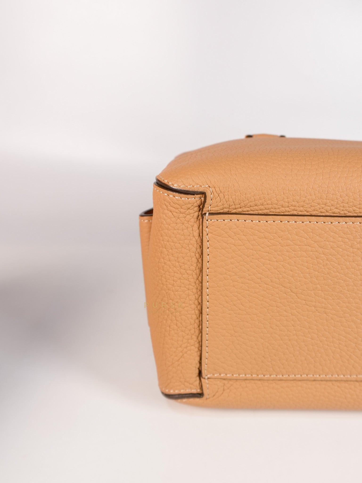 Cool Box Handbag Medium in Light Beige Leather | Purse Maison Luxury Bags Shop