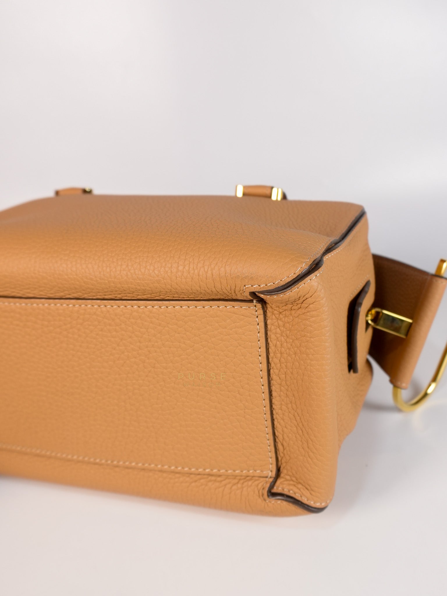 Cool Box Handbag Medium in Light Beige Leather | Purse Maison Luxury Bags Shop