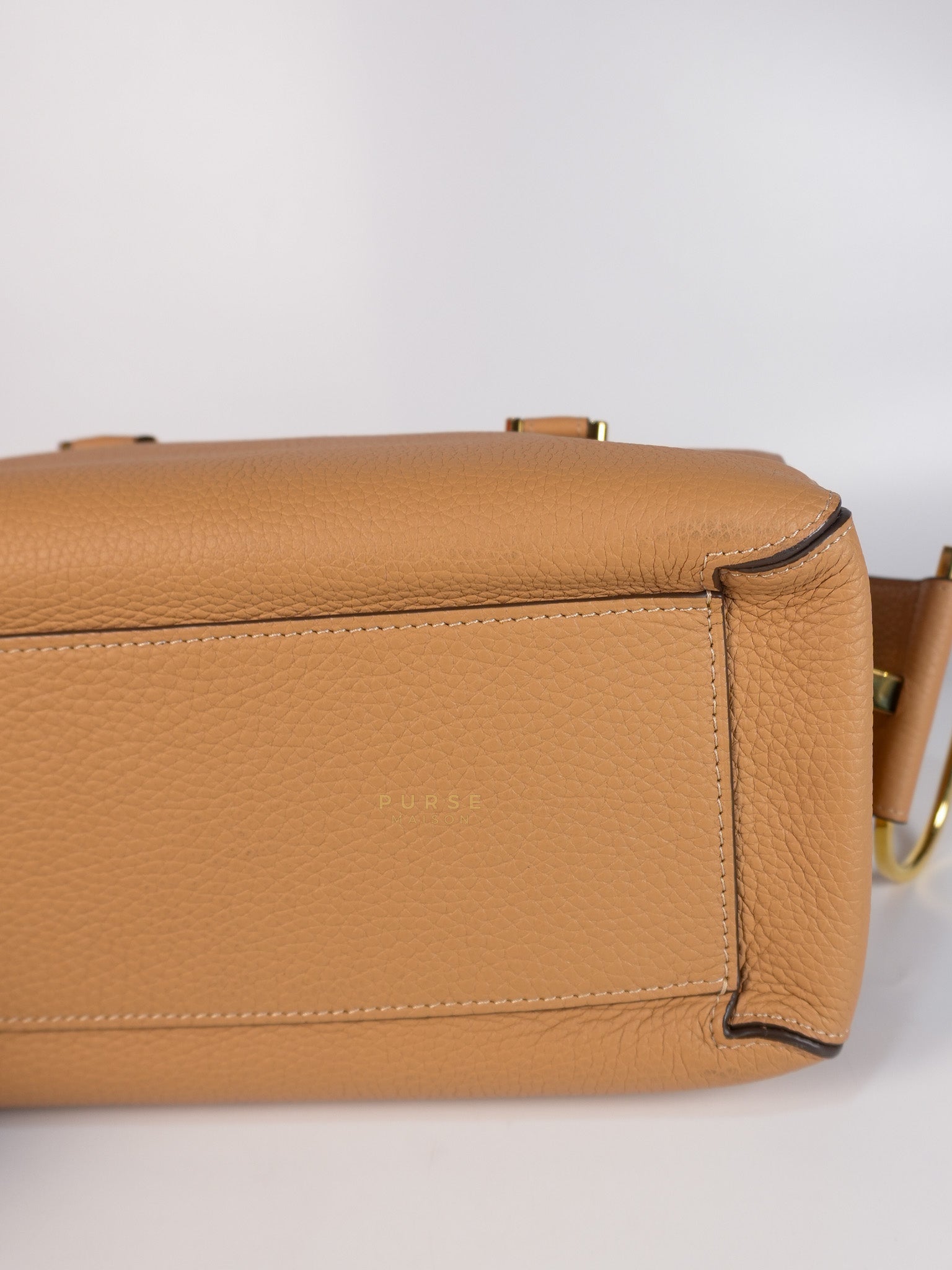 Cool Box Handbag Medium in Light Beige Leather | Purse Maison Luxury Bags Shop