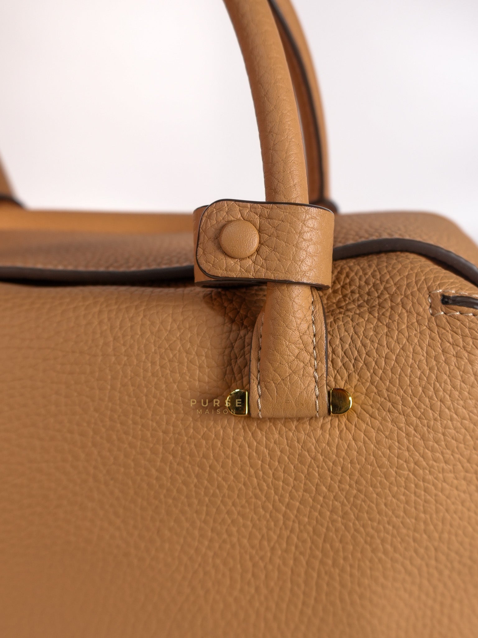 Cool Box Handbag Medium in Light Beige Leather | Purse Maison Luxury Bags Shop