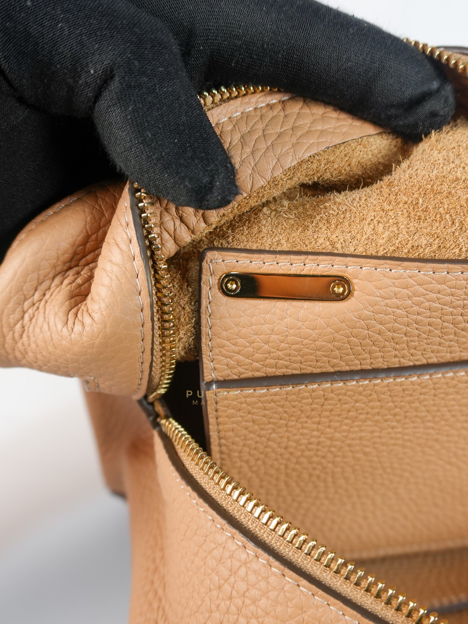 Cool Box Handbag Medium in Light Beige Leather | Purse Maison Luxury Bags Shop