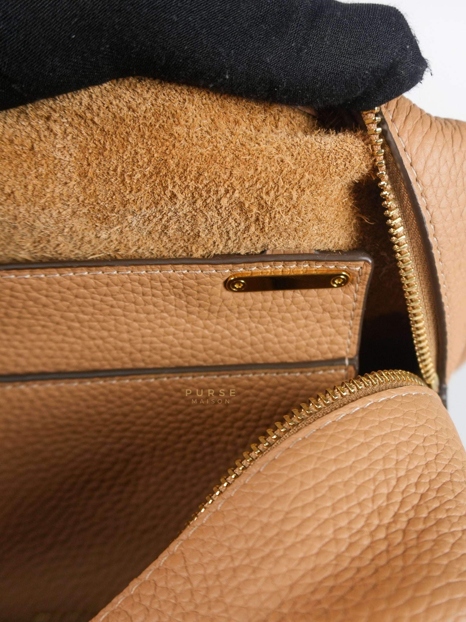 Cool Box Handbag Medium in Light Beige Leather | Purse Maison Luxury Bags Shop