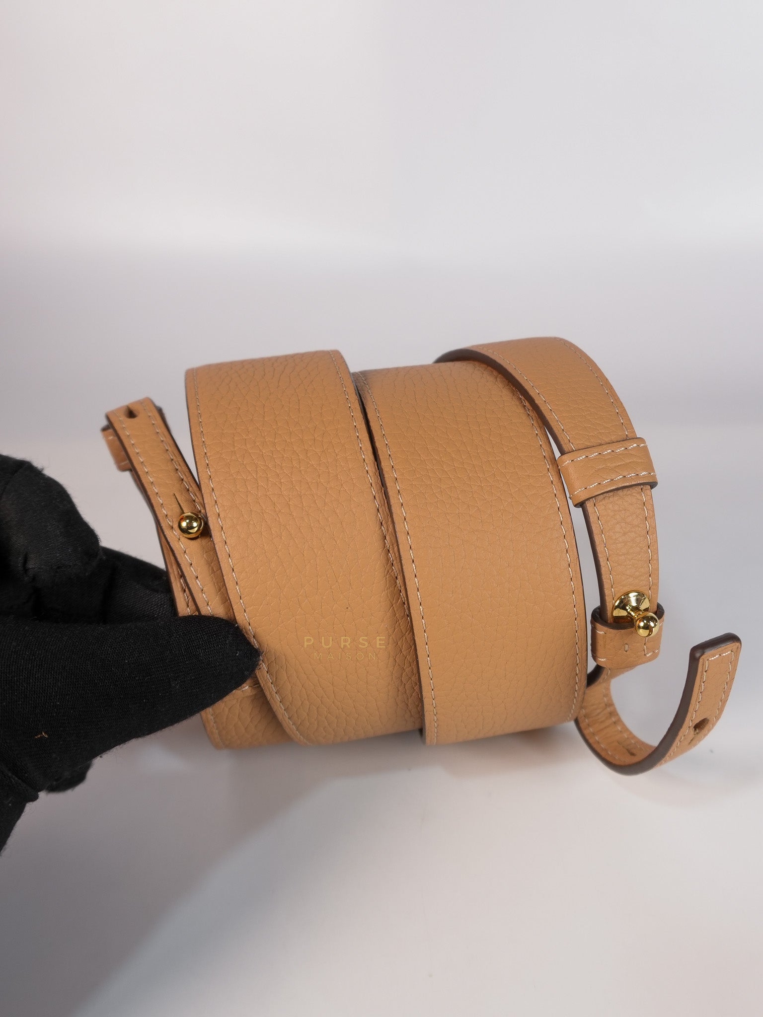 Cool Box Handbag Medium in Light Beige Leather | Purse Maison Luxury Bags Shop