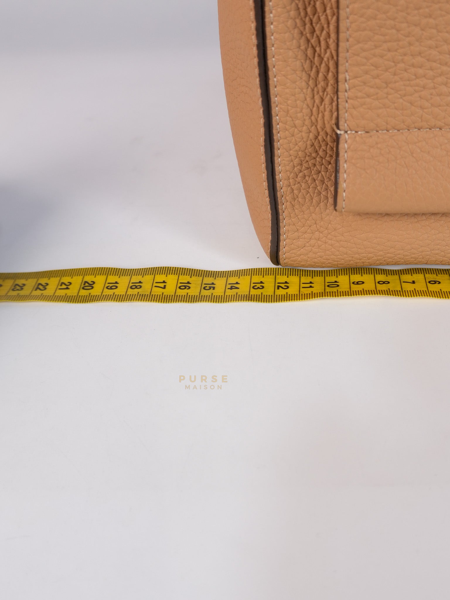 Cool Box Handbag Medium in Light Beige Leather | Purse Maison Luxury Bags Shop