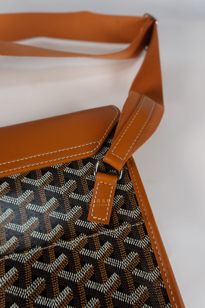 Coursier Messenger Bag in Tan | Purse Maison Luxury Bags Shop