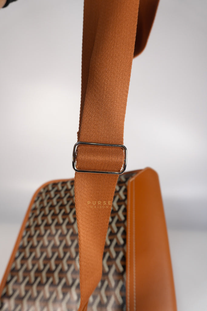 Coursier Messenger Bag in Tan | Purse Maison Luxury Bags Shop