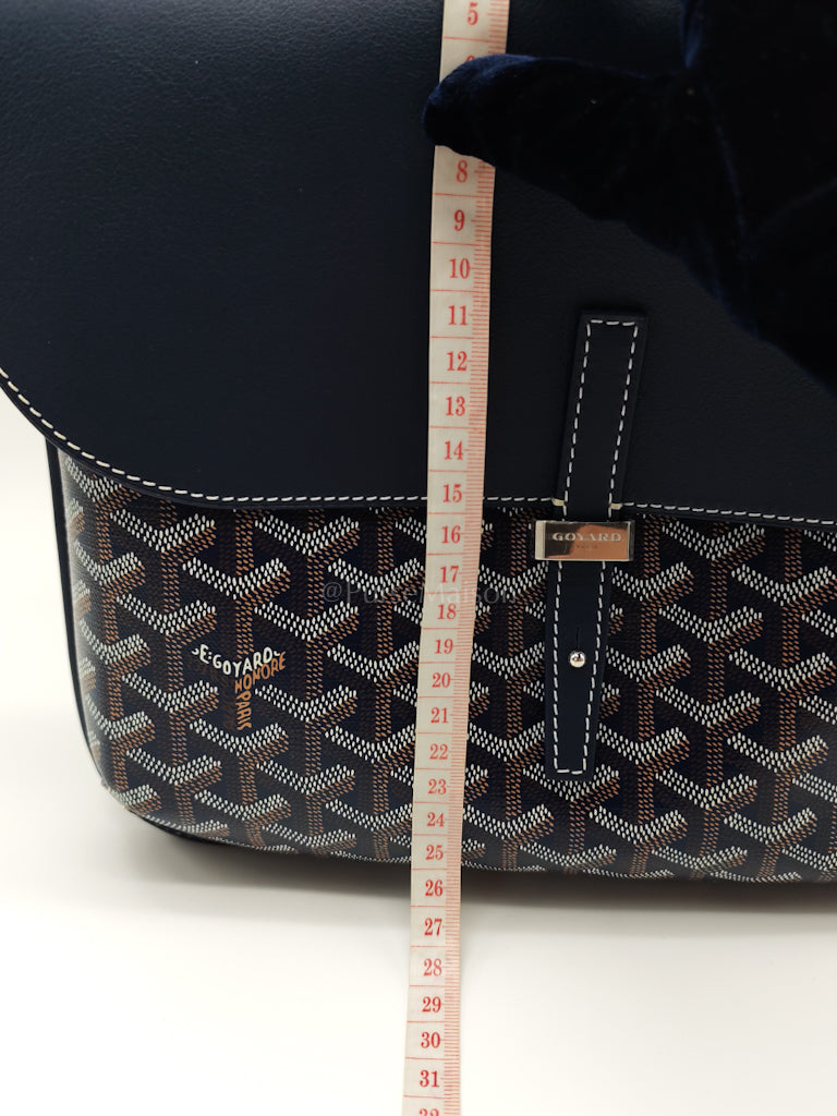 Coursier MM in Bleu Marine Goyardine Canvas Messenger Bag | Purse Maison Luxury Bags Shop