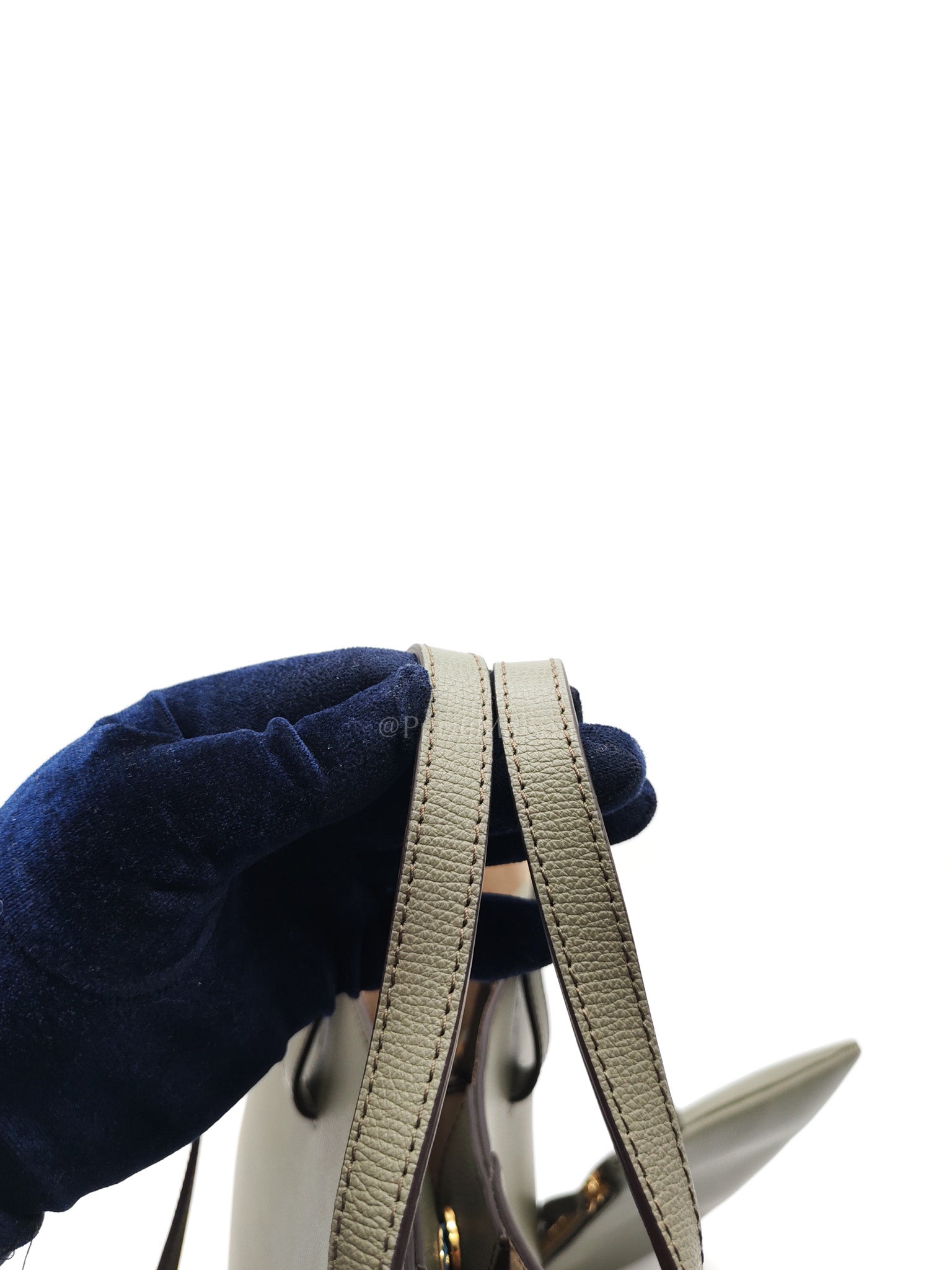 Cyme Shoulder Bag Large in Smoky Green Texture Leather | Purse Maison Luxury Bags Shop