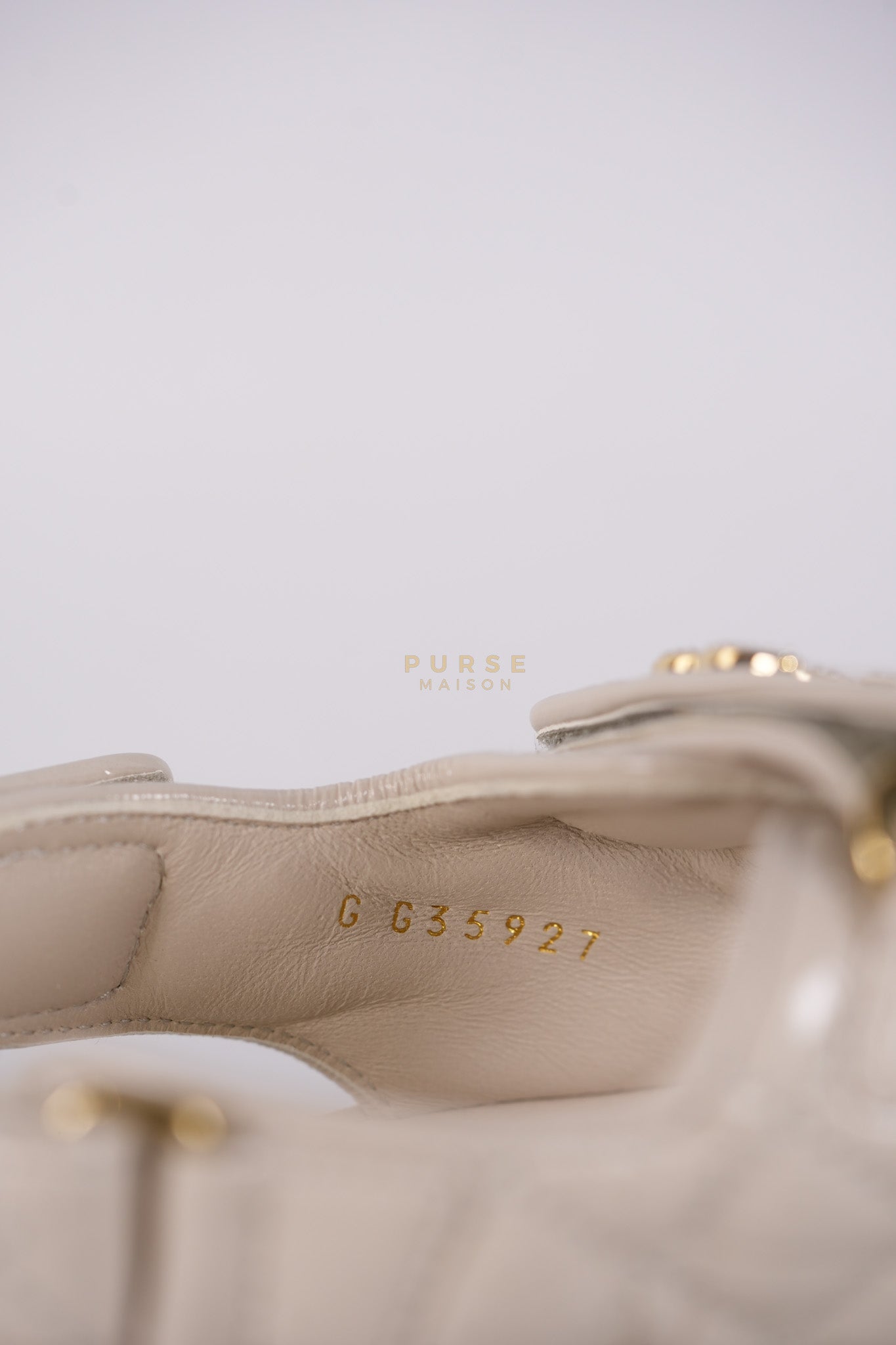 Dad Sandals/ Mandals Light Grey in Shiny Calfskin Leather Size 37.5 (26 cm) | Purse Maison Luxury Bags Shop