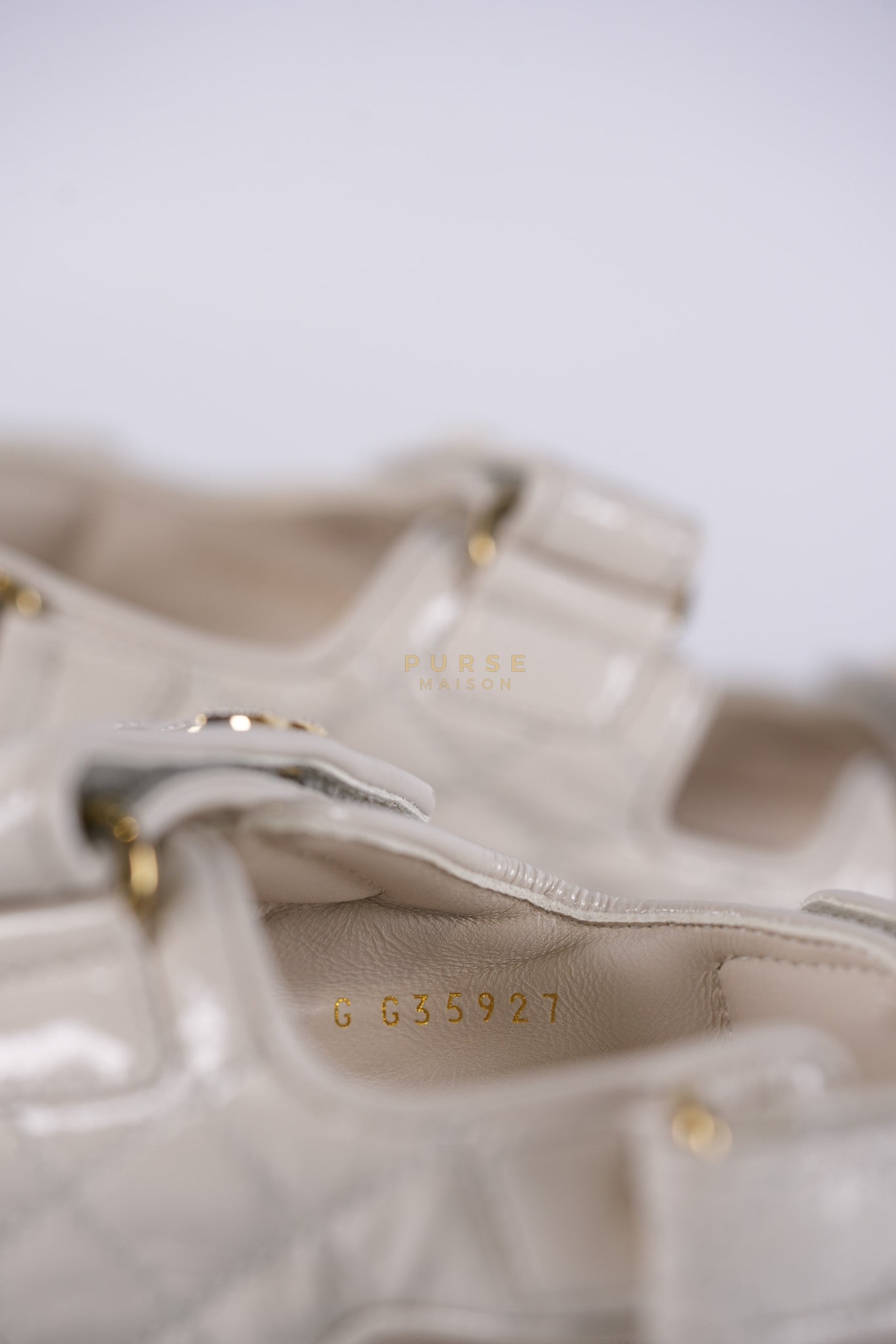 Dad Sandals/ Mandals Light Grey in Shiny Calfskin Leather Size 37.5 (26 cm) | Purse Maison Luxury Bags Shop