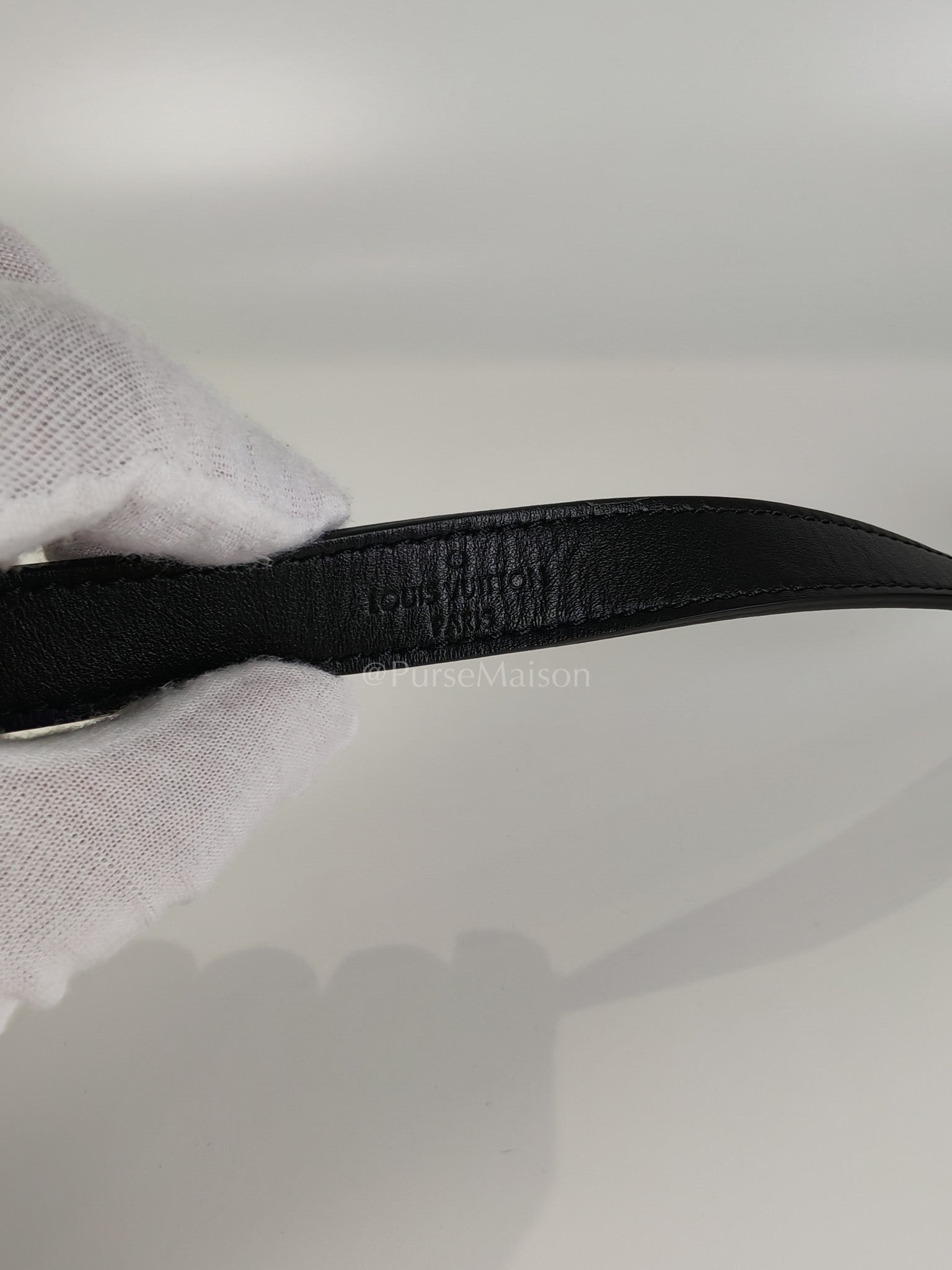 Dauphine MM in Black Epi Leather Shoulder Bag (Microchip) | Purse Maison Luxury Bags Shop