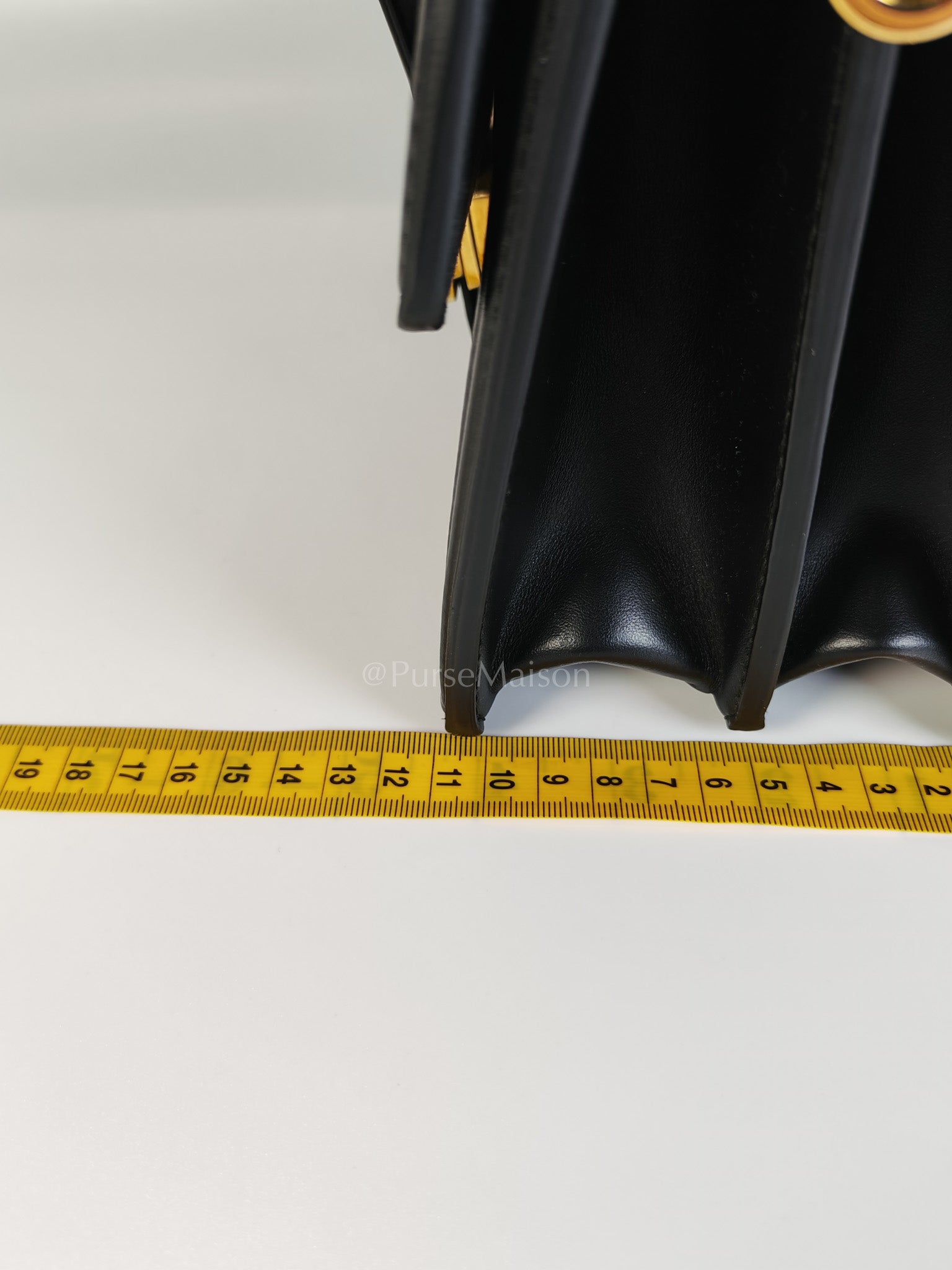 Dauphine MM in Black Epi Leather Shoulder Bag (Microchip) | Purse Maison Luxury Bags Shop