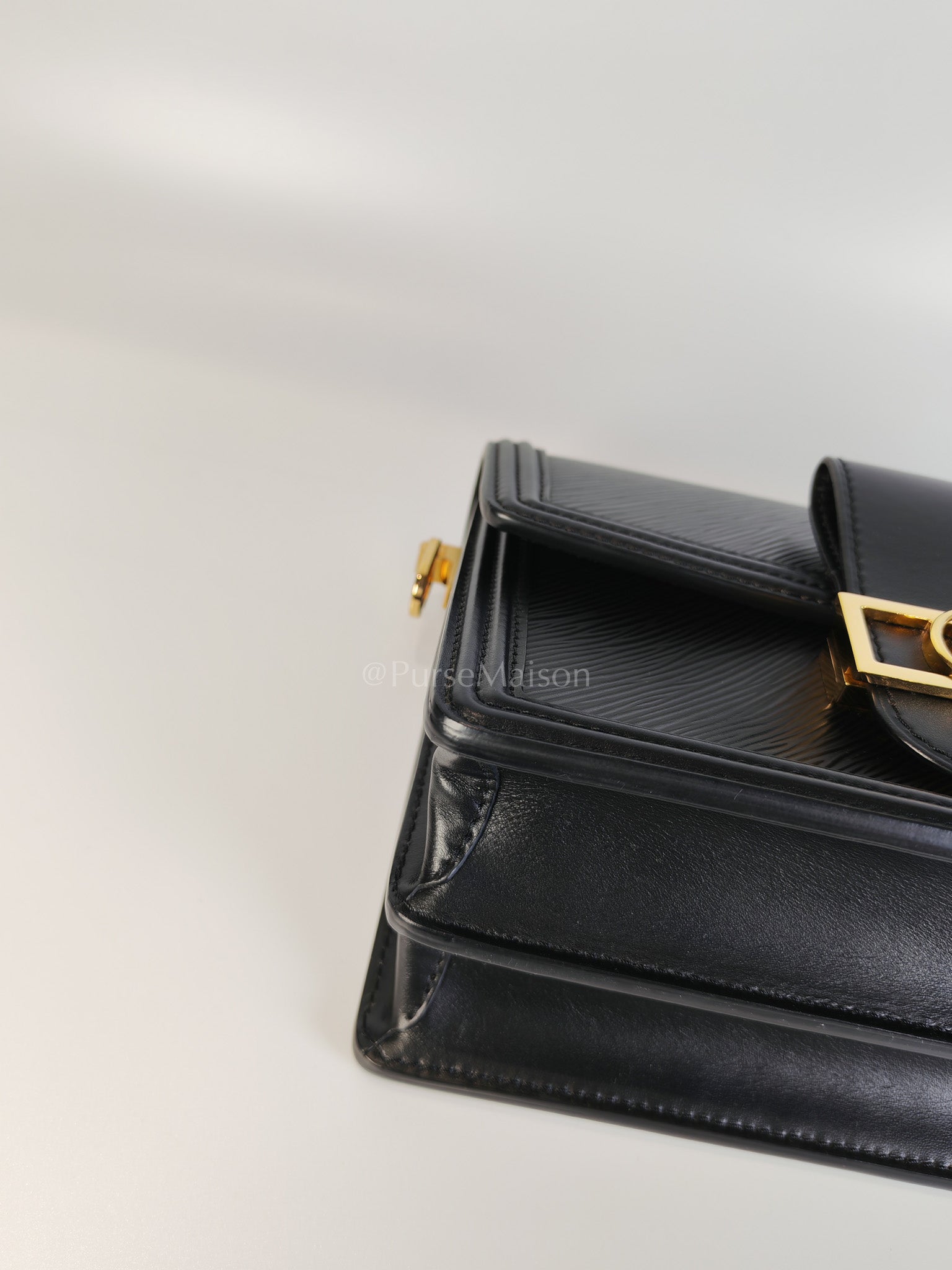 Dauphine MM in Black Epi Leather Shoulder Bag (Microchip) | Purse Maison Luxury Bags Shop