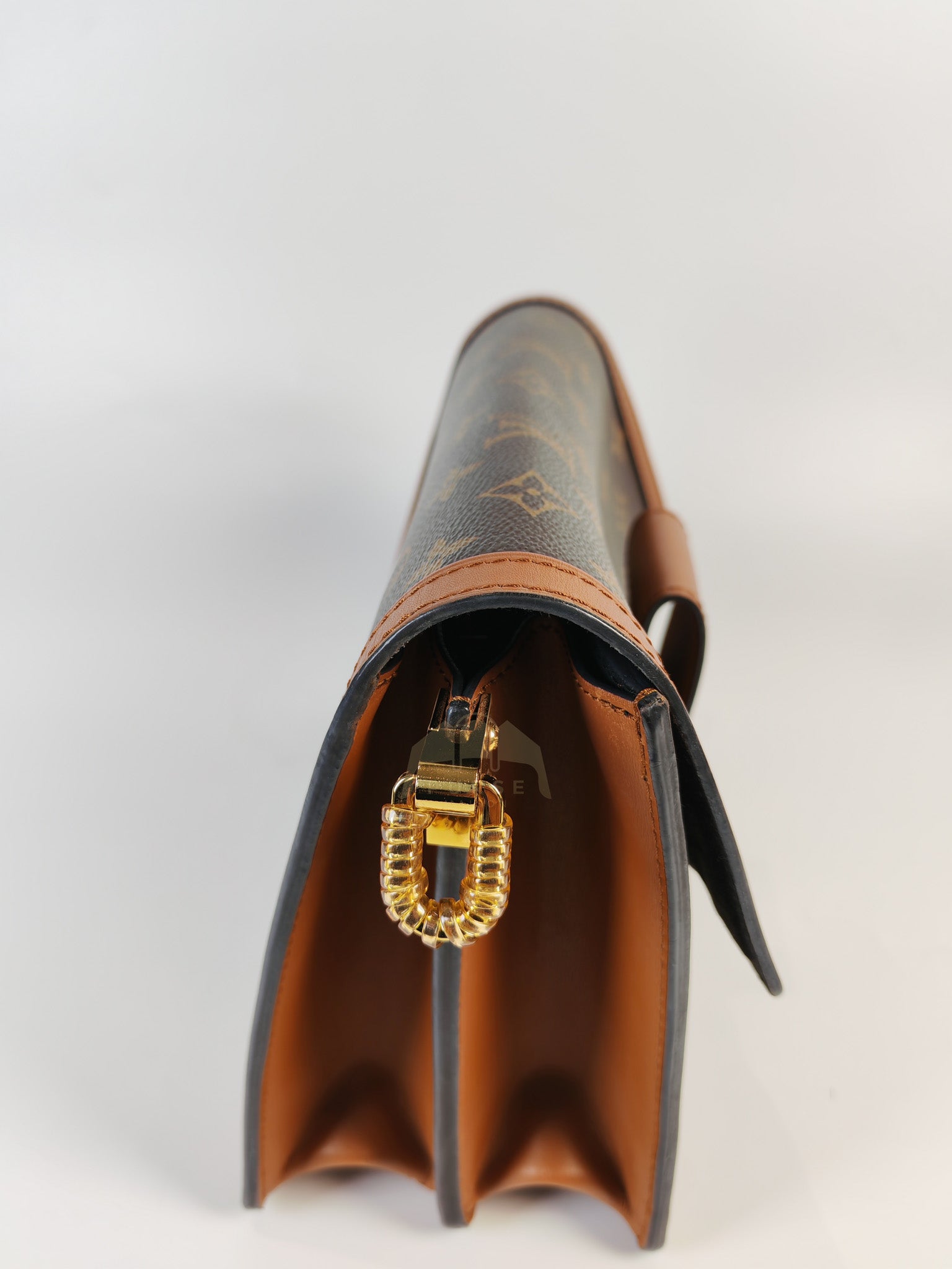 Dauphine MM in Reverse Monogram Canvas (Date code: FL2149) | Purse Maison Luxury Bags Shop