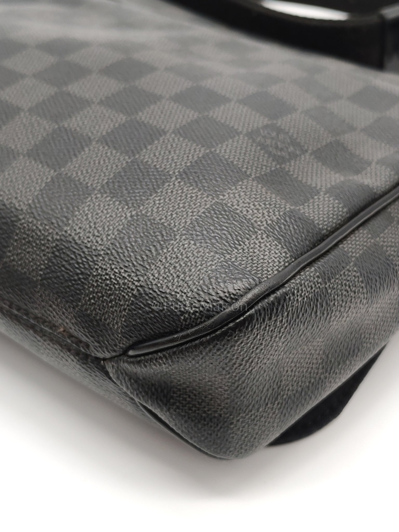 District PM Messenger Bag in Damier Graphite Canvas (Date Code: FL4105) | Purse Maison Luxury Bags Shop