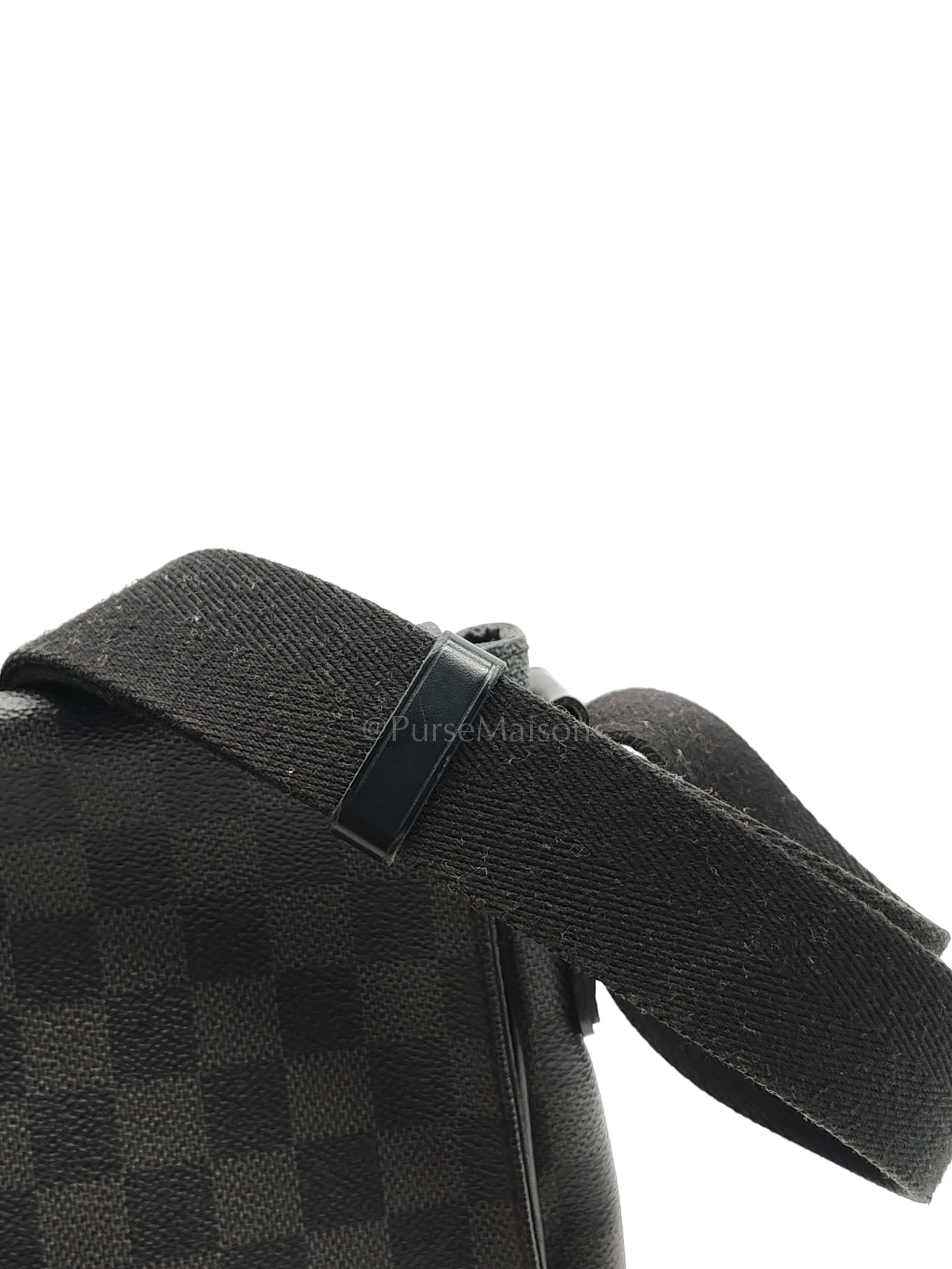 District PM Messenger Bag in Damier Graphite Canvas (Date Code: FL4105) | Purse Maison Luxury Bags Shop