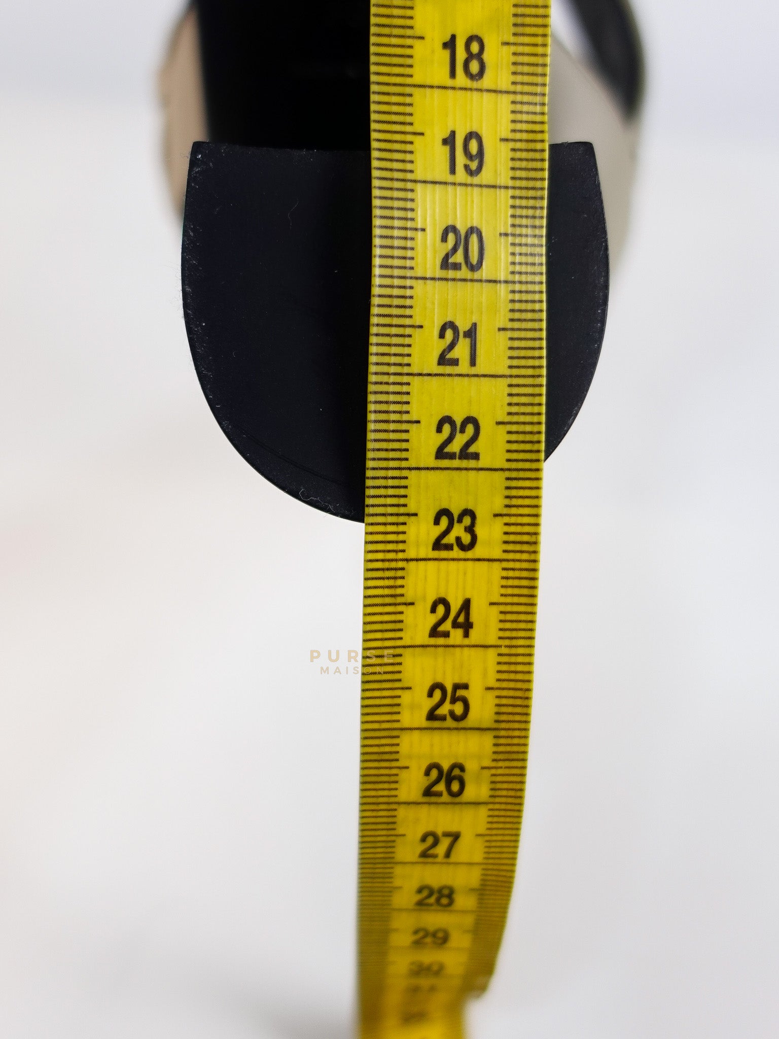 Embroidered Chunky Heels Sandals in Gray Size 39 EU (24.5cm) | Purse Maison Luxury Bags Shop