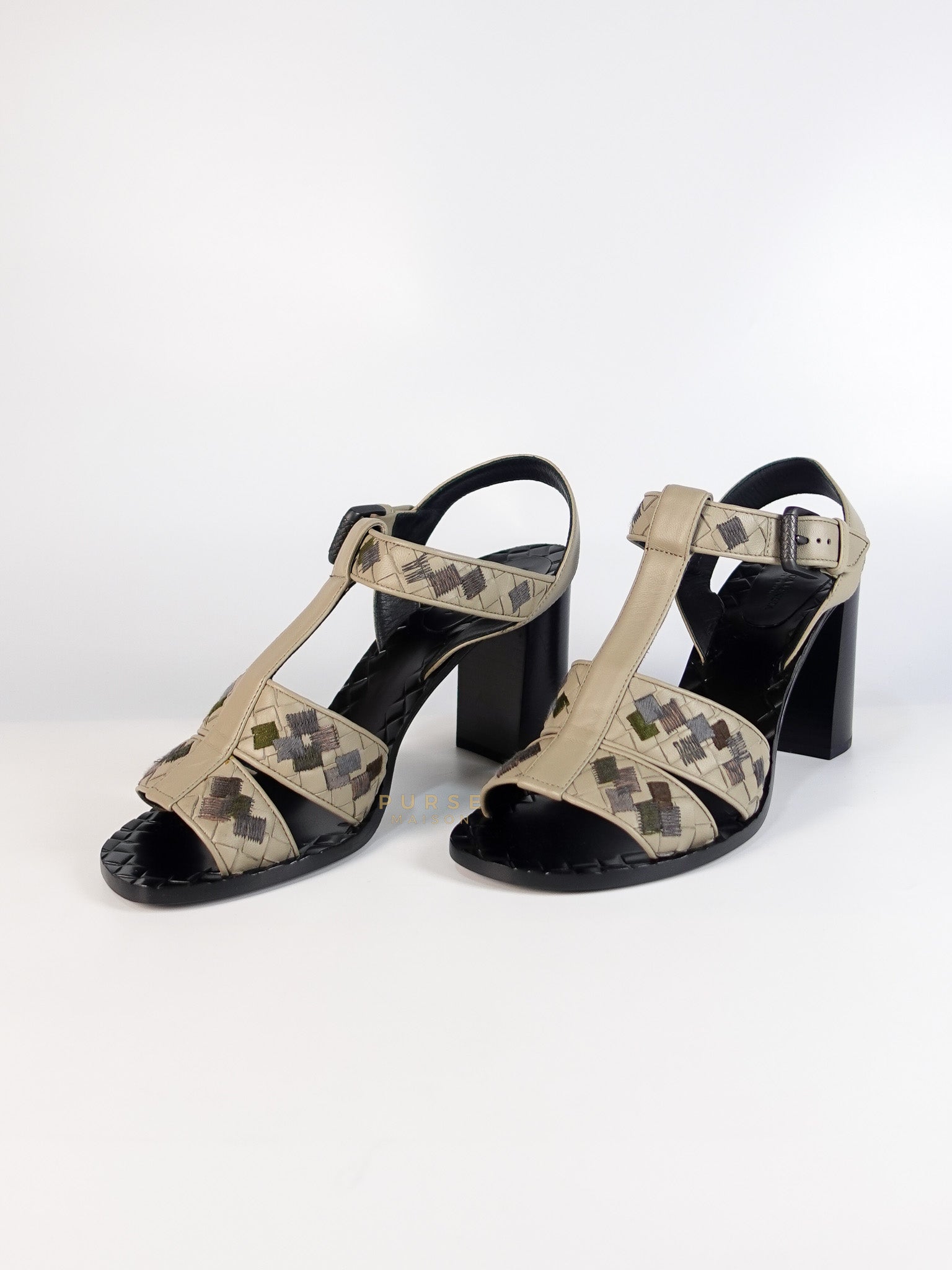 Embroidered Chunky Heels Sandals in Gray Size 39 EU (24.5cm) | Purse Maison Luxury Bags Shop