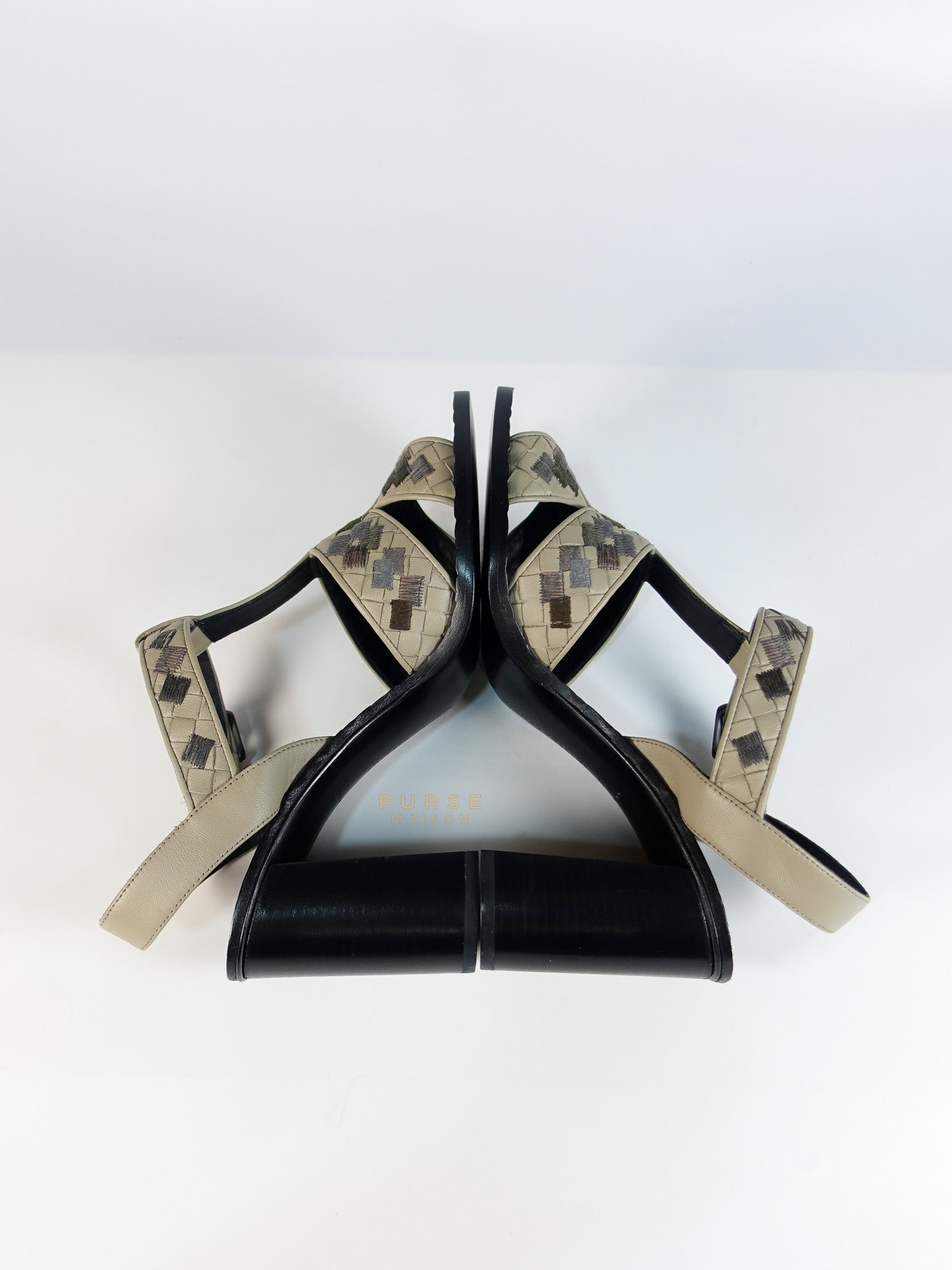 Embroidered Chunky Heels Sandals in Gray Size 39 EU (24.5cm) | Purse Maison Luxury Bags Shop