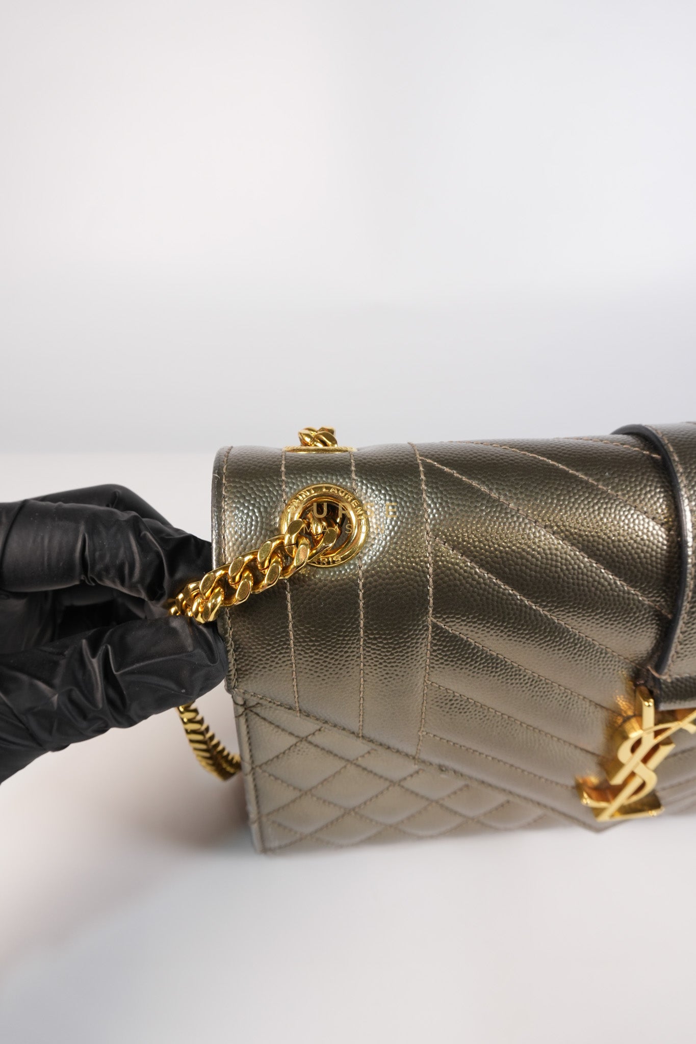 Envelope Bag in Metallic Grain de Poudre Leather | Purse Maison Luxury Bags Shop