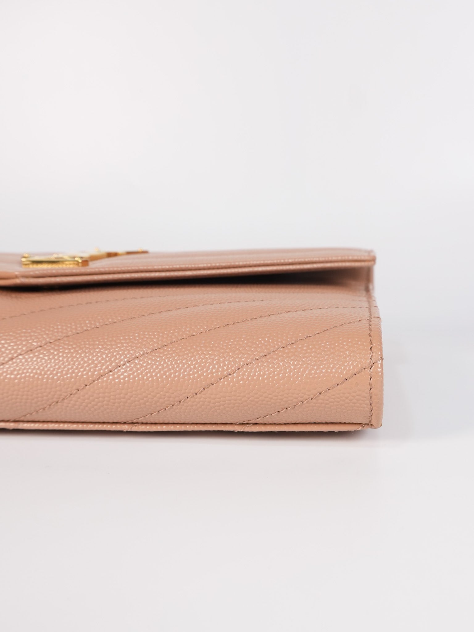 Envelope Clutch Bag in Beige Grain De Poudre Leather & Gold Hardware | Purse Maison Luxury Bags Shop